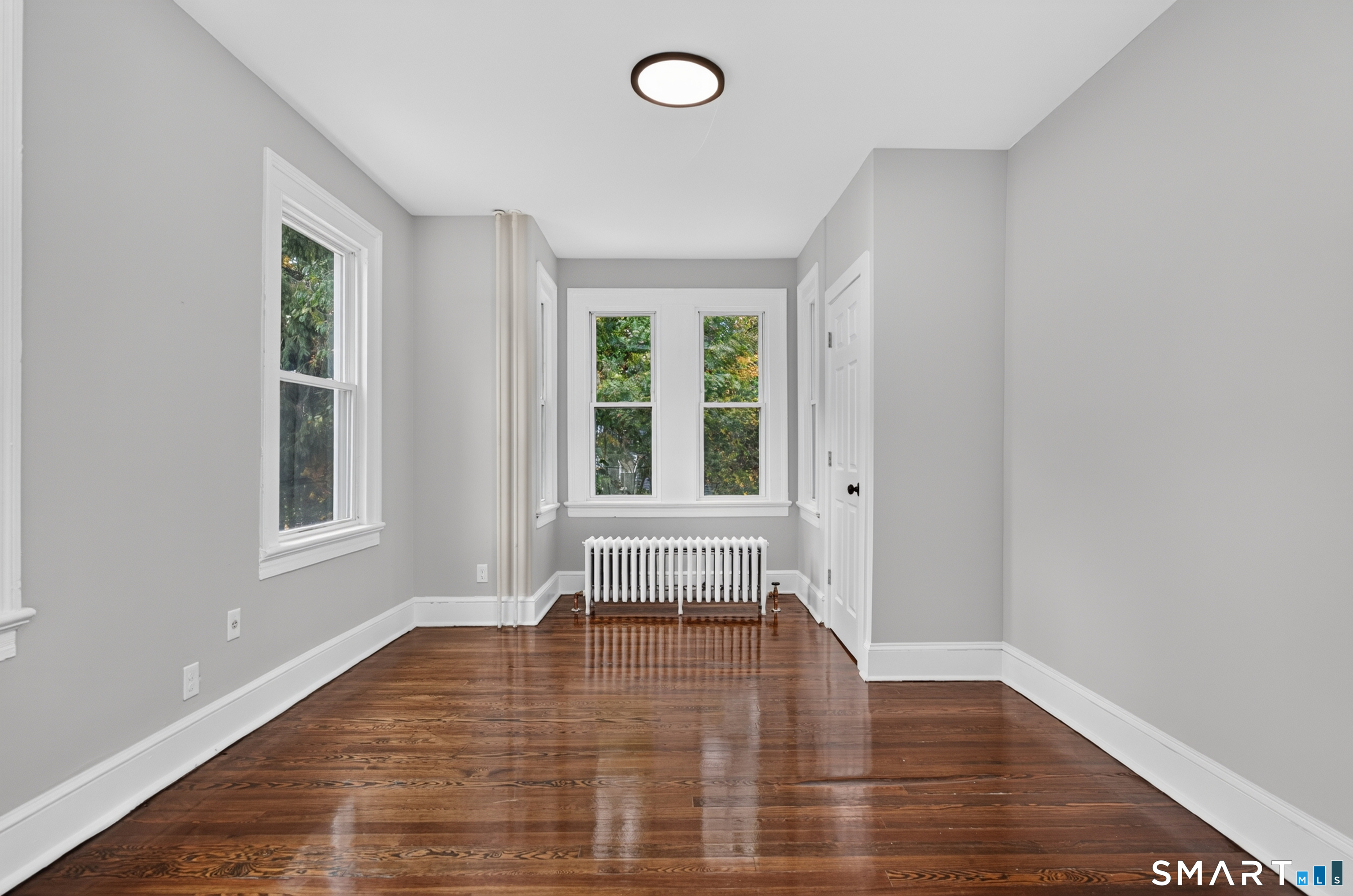 696 High Street Property Photo 27