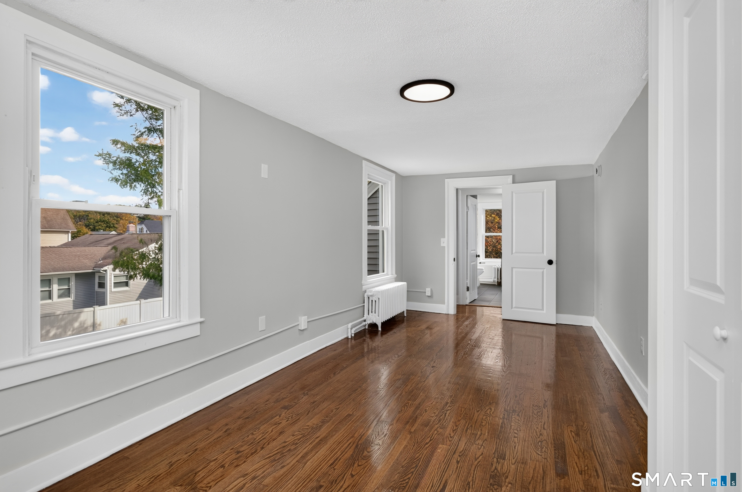 696 High Street Property Photo 31
