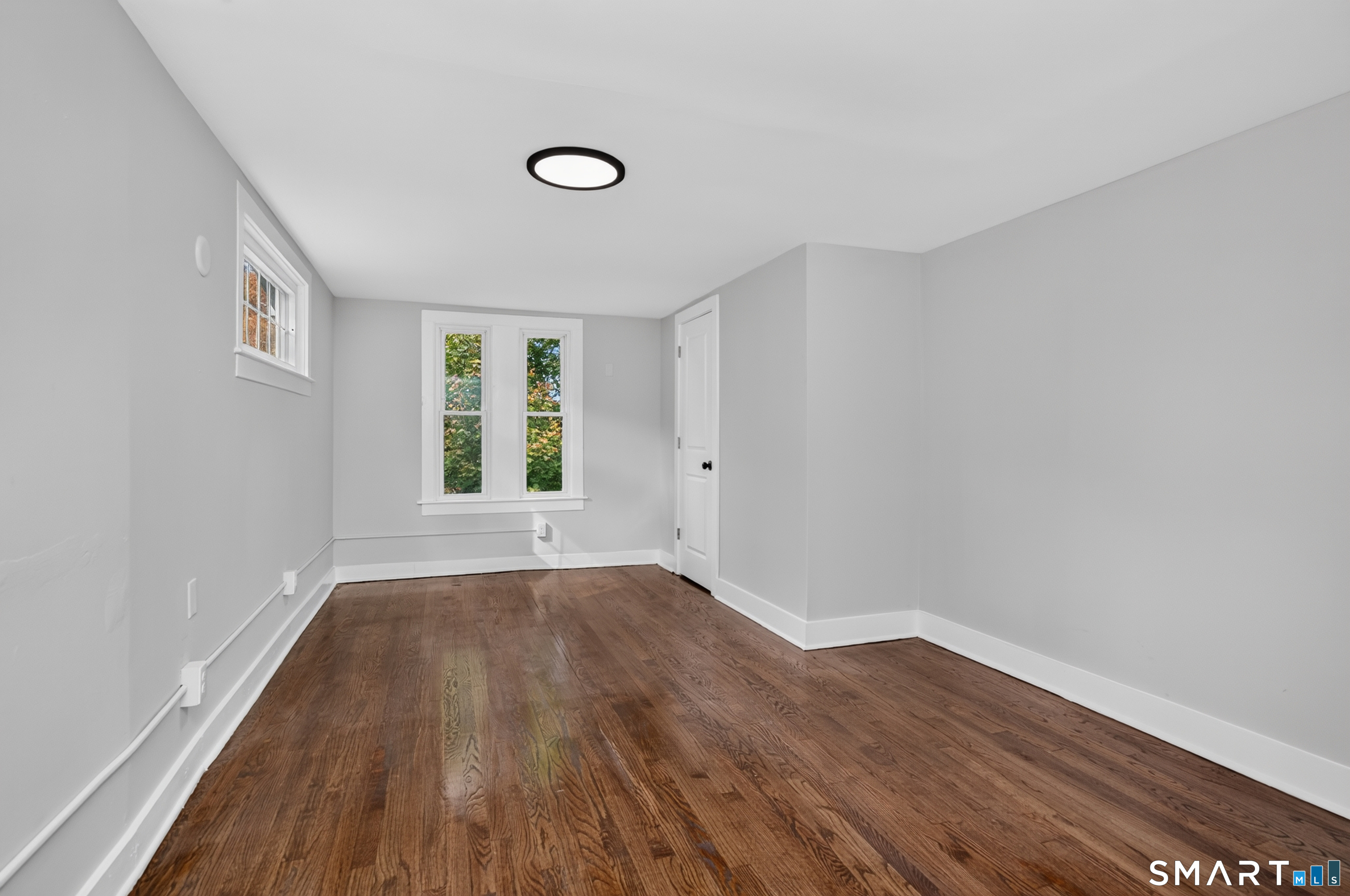 696 High Street Property Photo 36