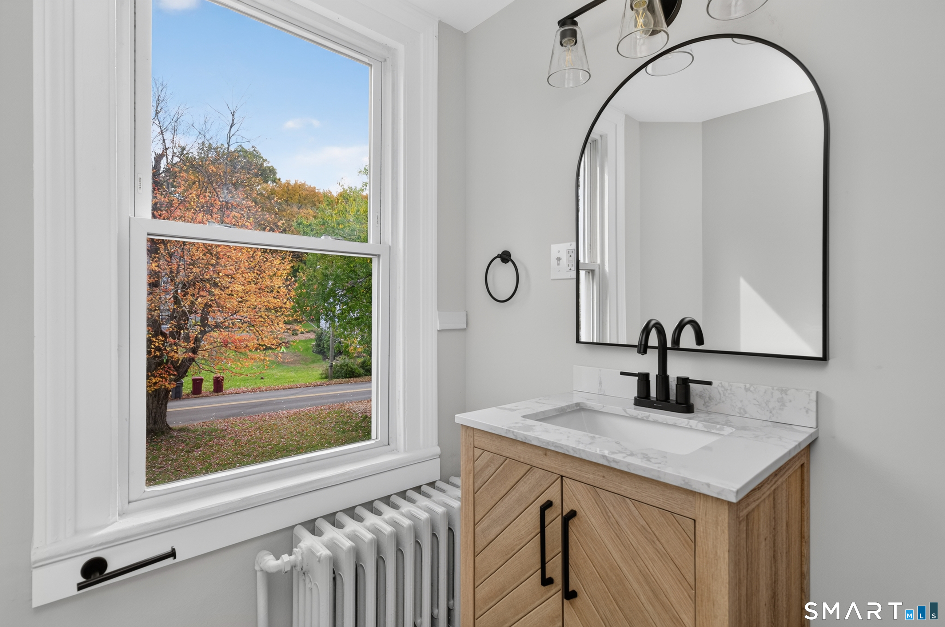 696 High Street Property Photo 38