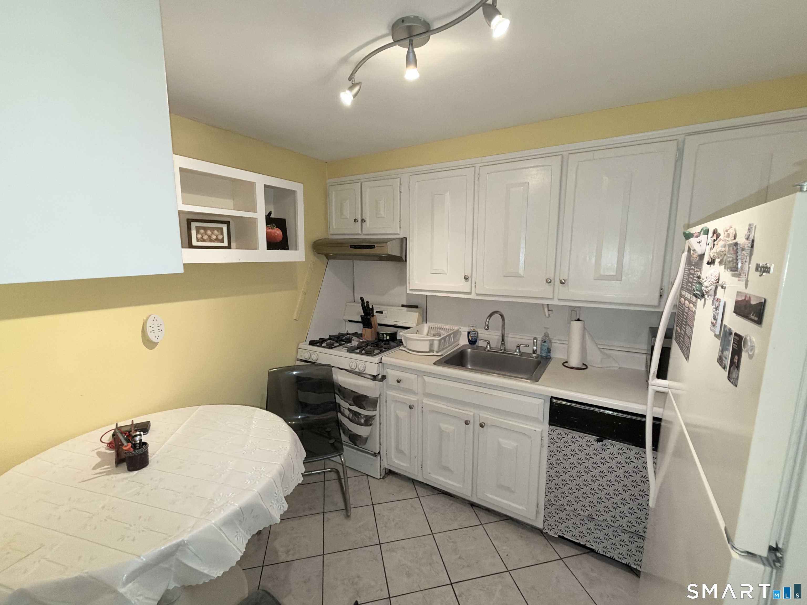 278 Williamstown 278 Court Property Photo 5