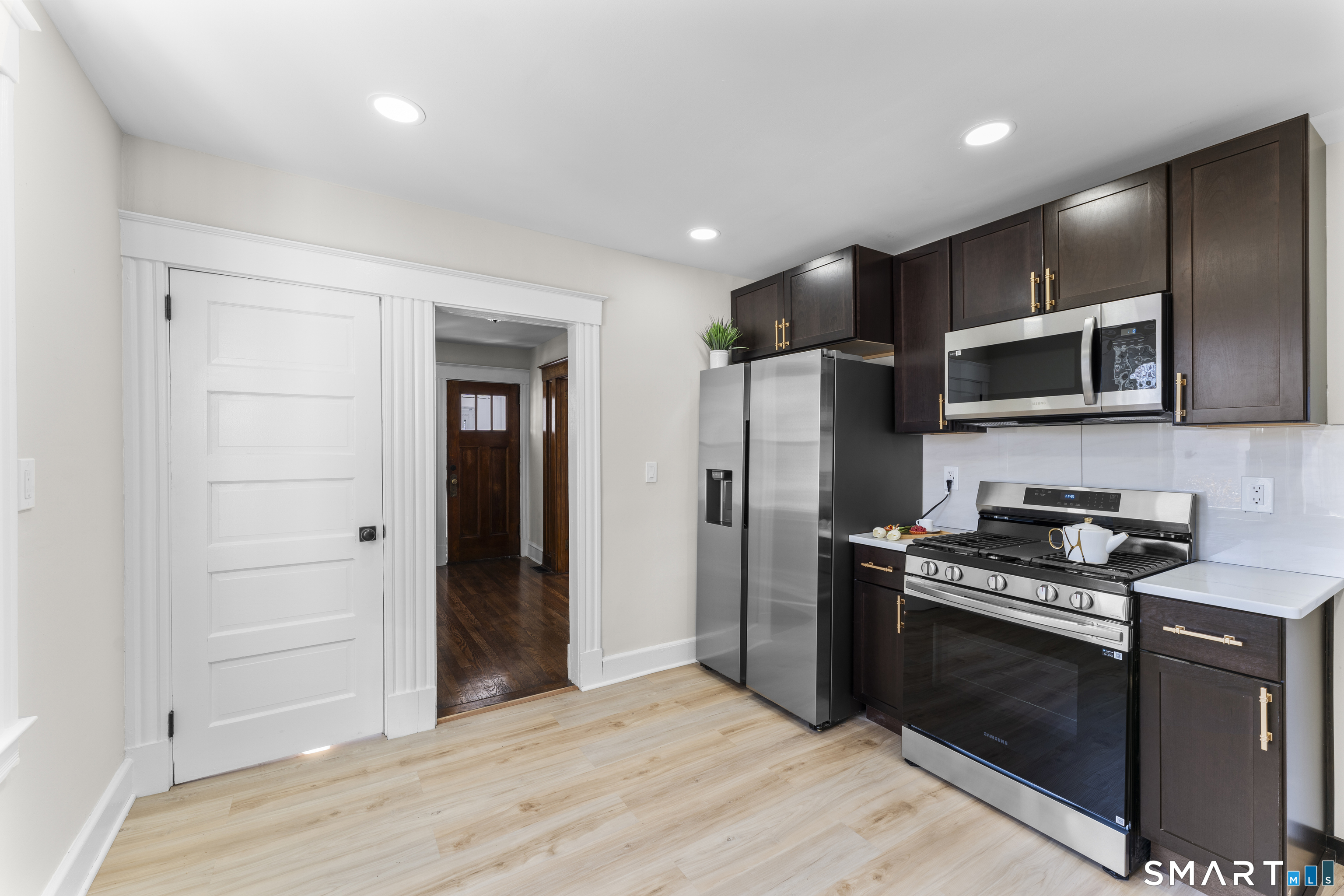 30 Oakwood Street Property Photo 9