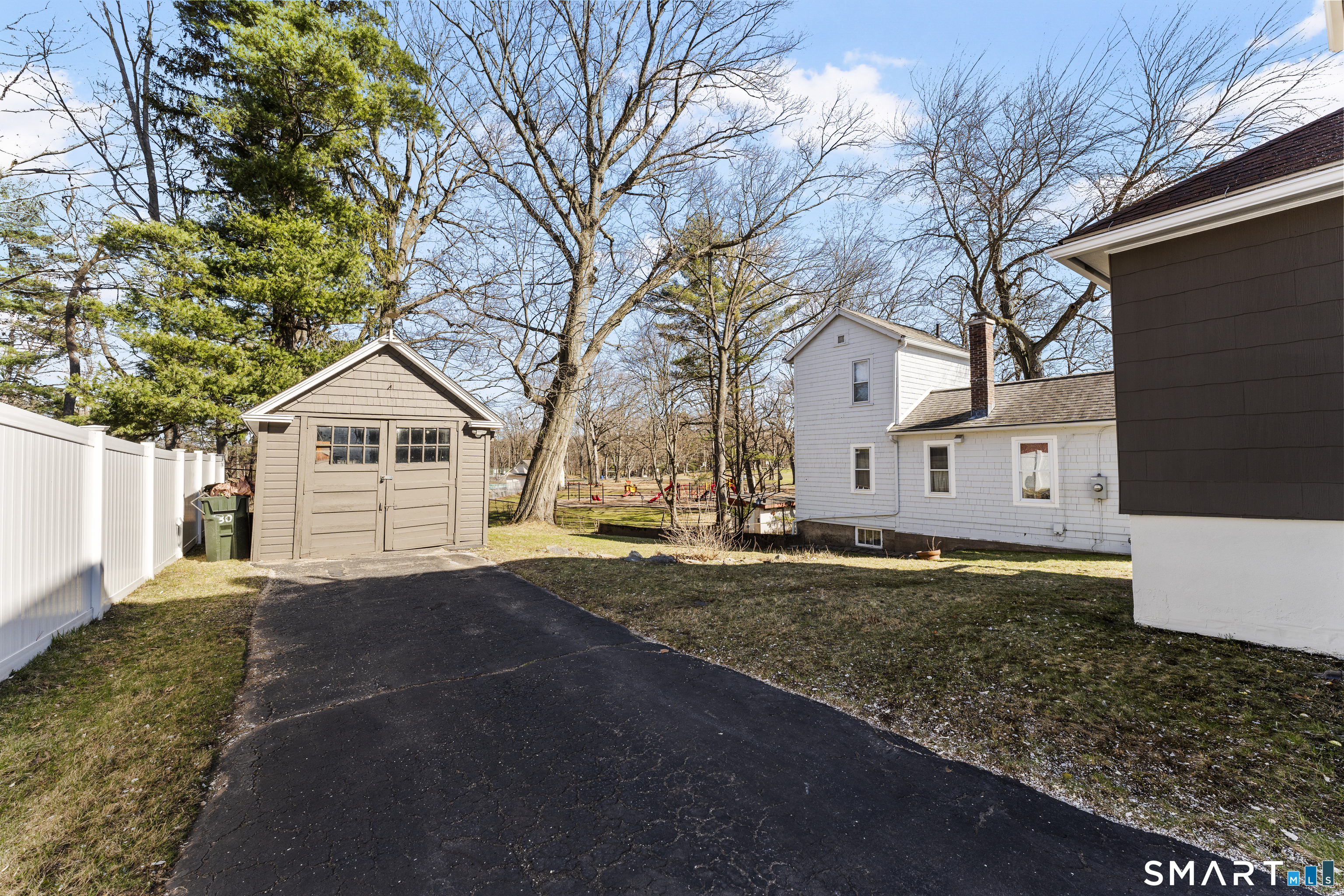 30 Oakwood Street Property Photo 21