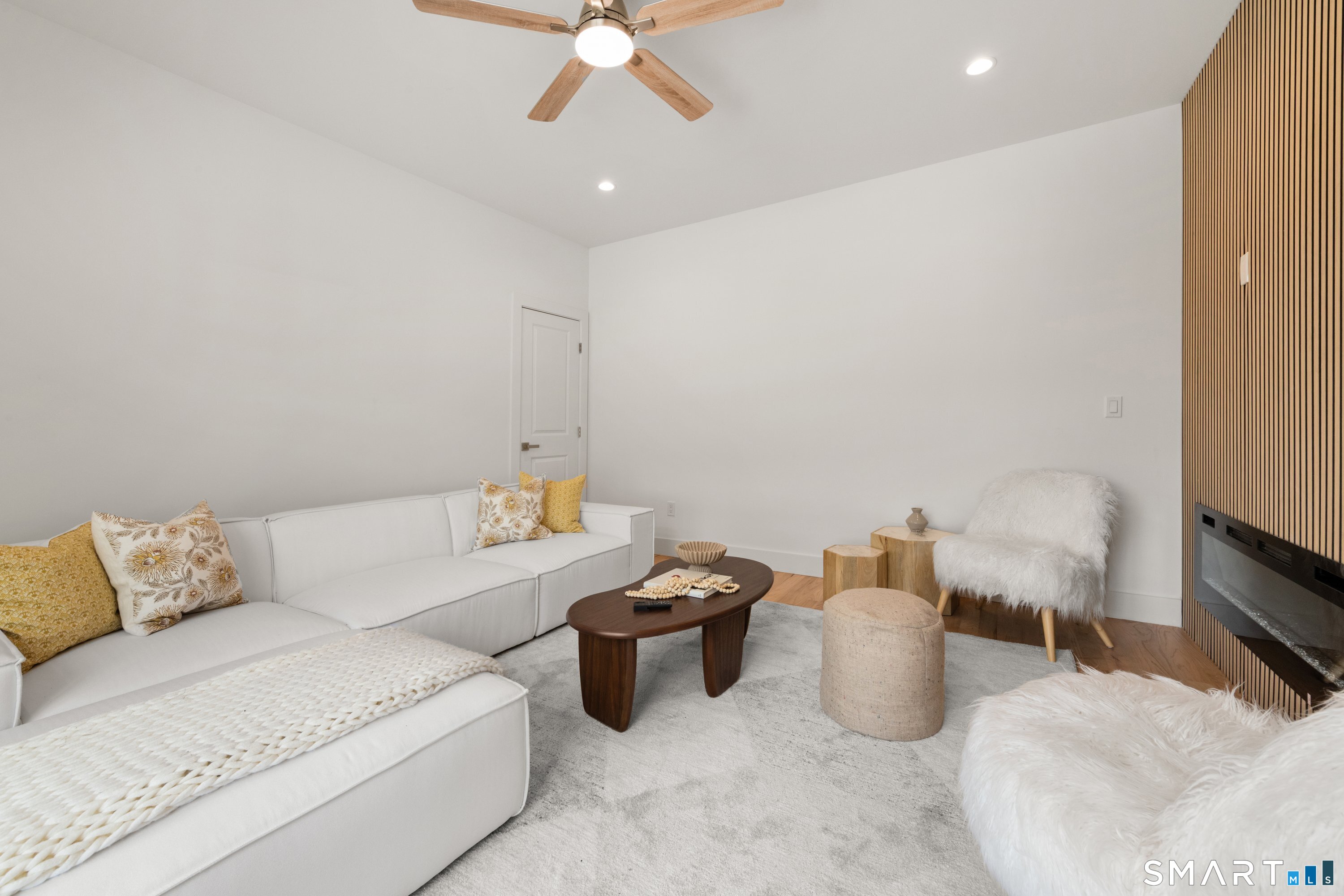 53 Sterling Street Property Photo 8