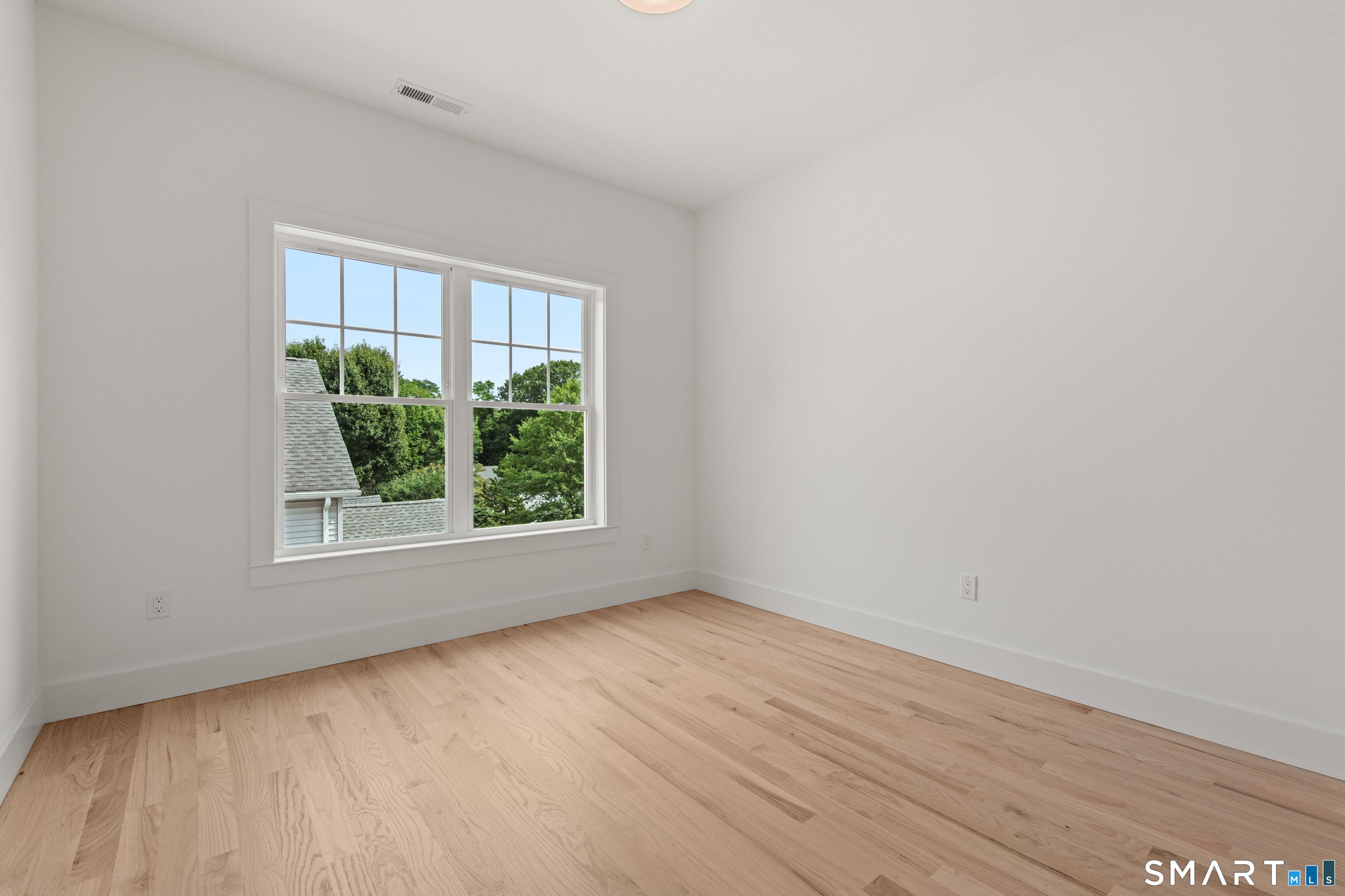 53 Sterling Street Property Photo 20