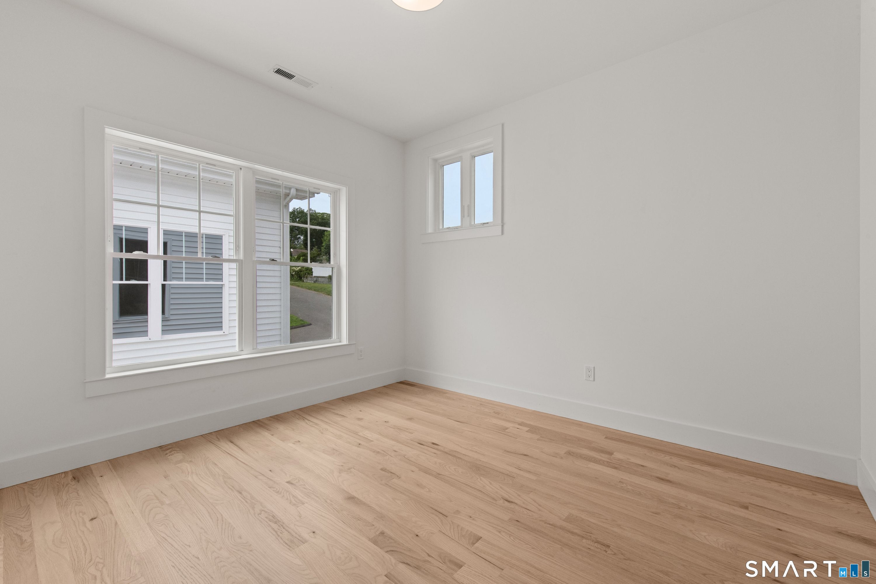 45 Sterling Street Property Photo 25