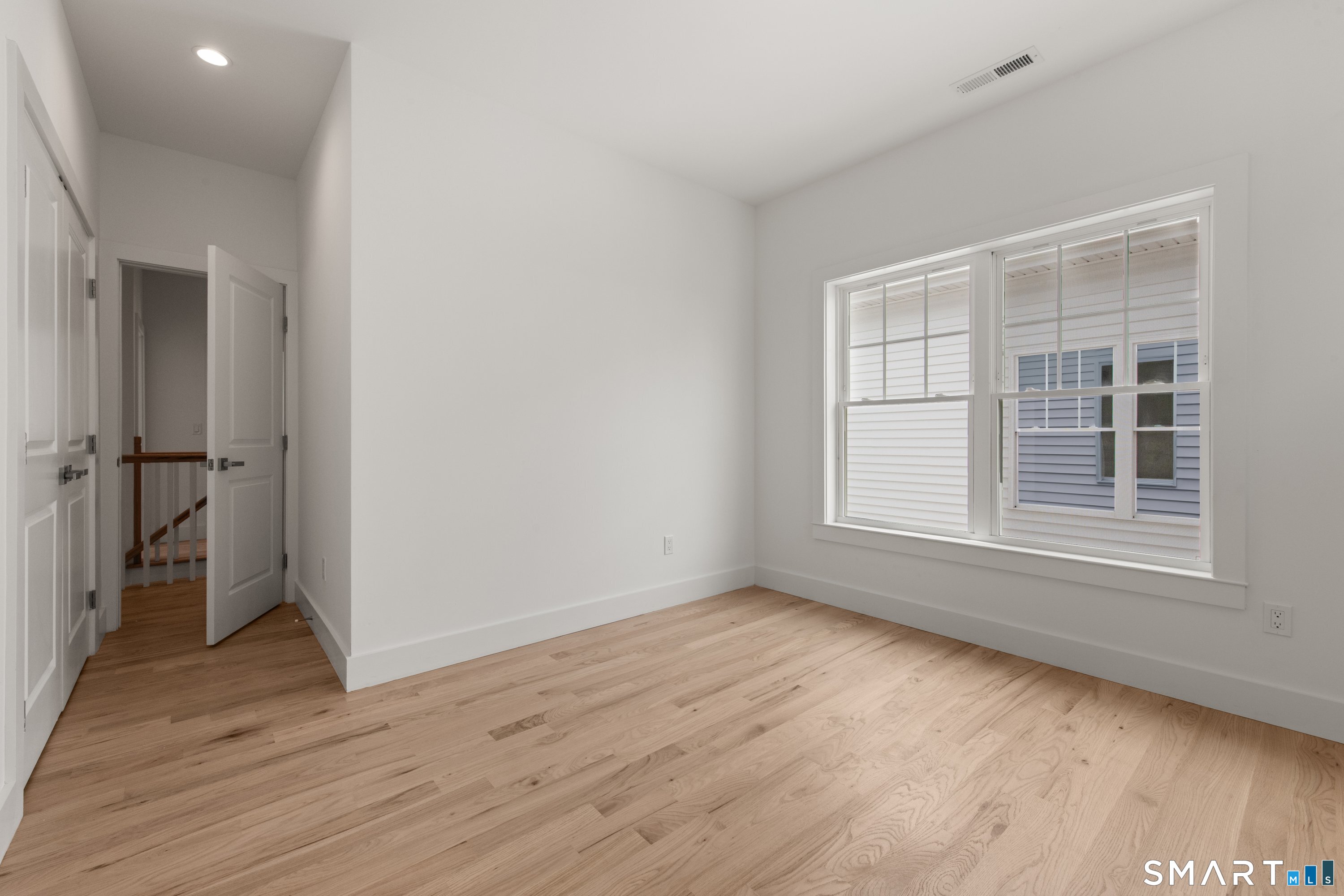 45 Sterling Street Property Photo 26