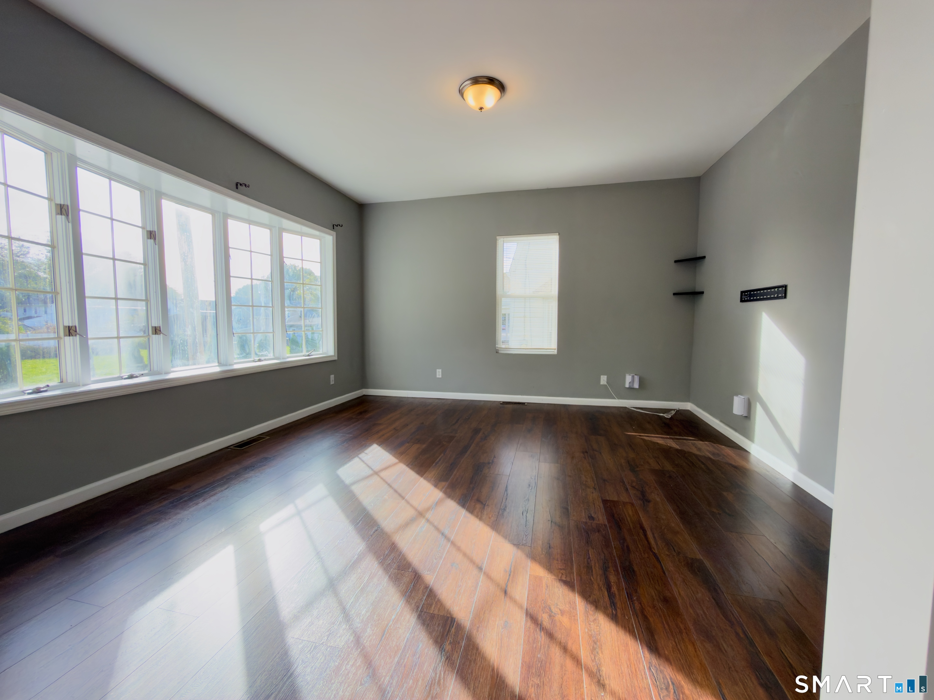 42 Hickory Street Property Photo 8
