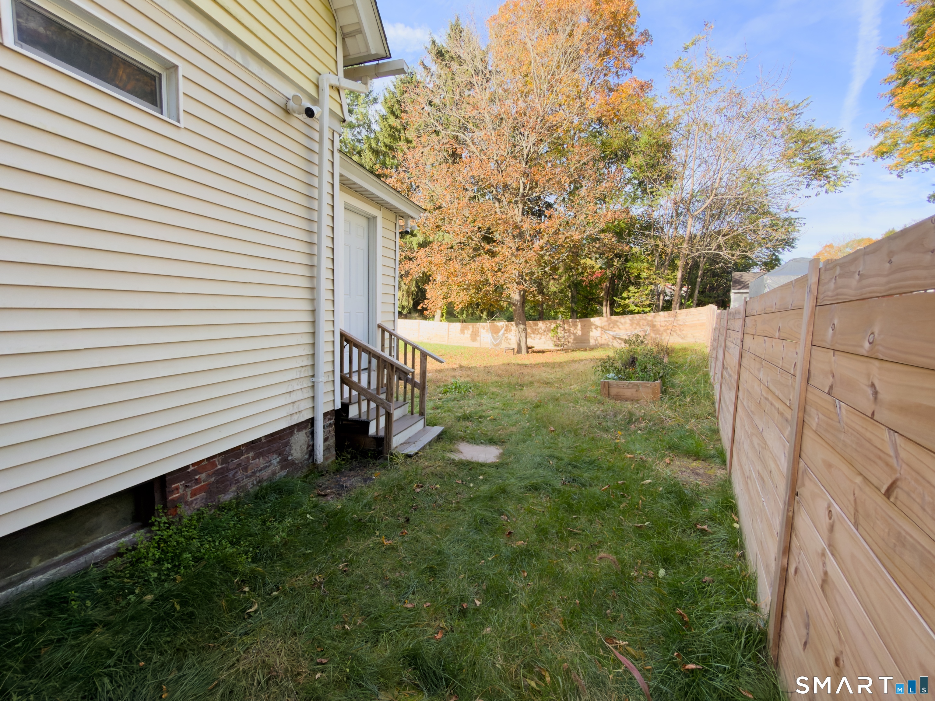 42 Hickory Street Property Photo 17