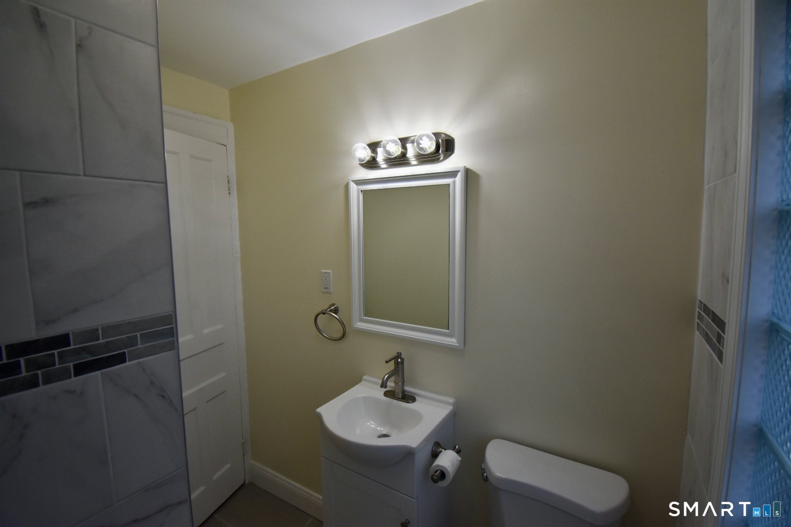 92 Gem Avenue Property Photo 3