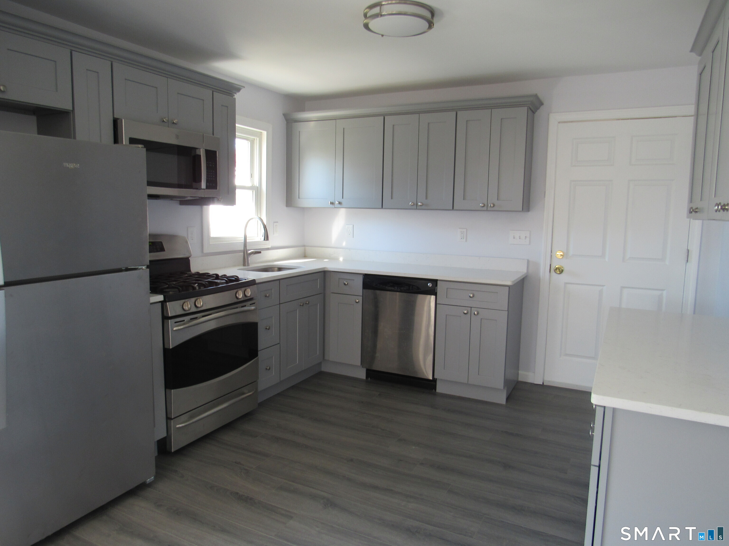 33 Hillcrest Avenue Property Photo 8