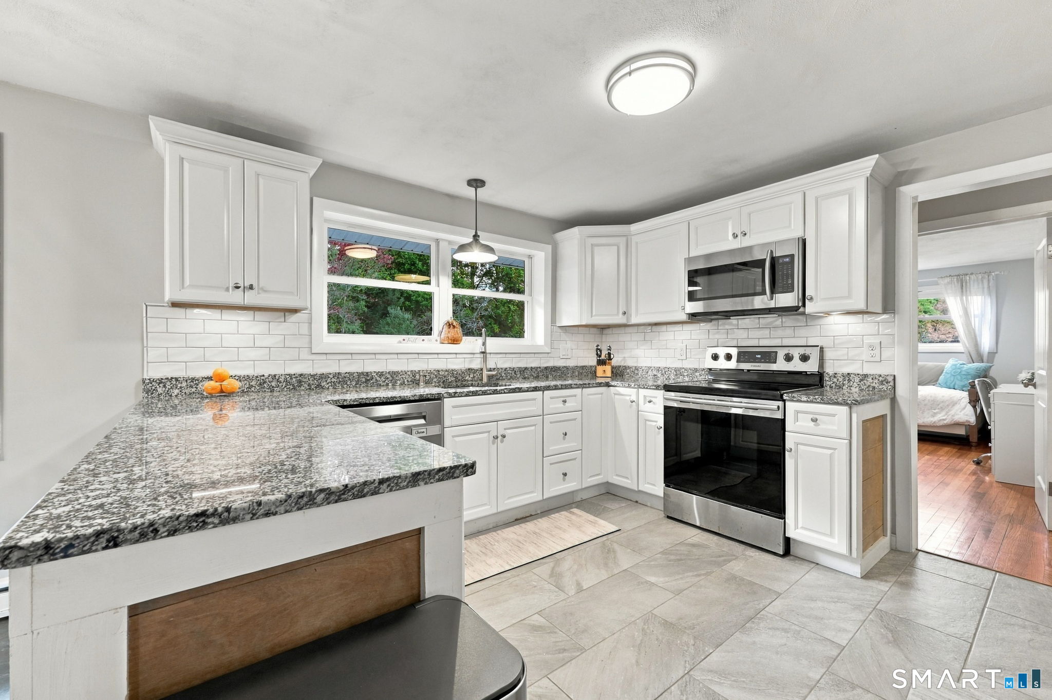 655 Nevers Road Property Photo 10
