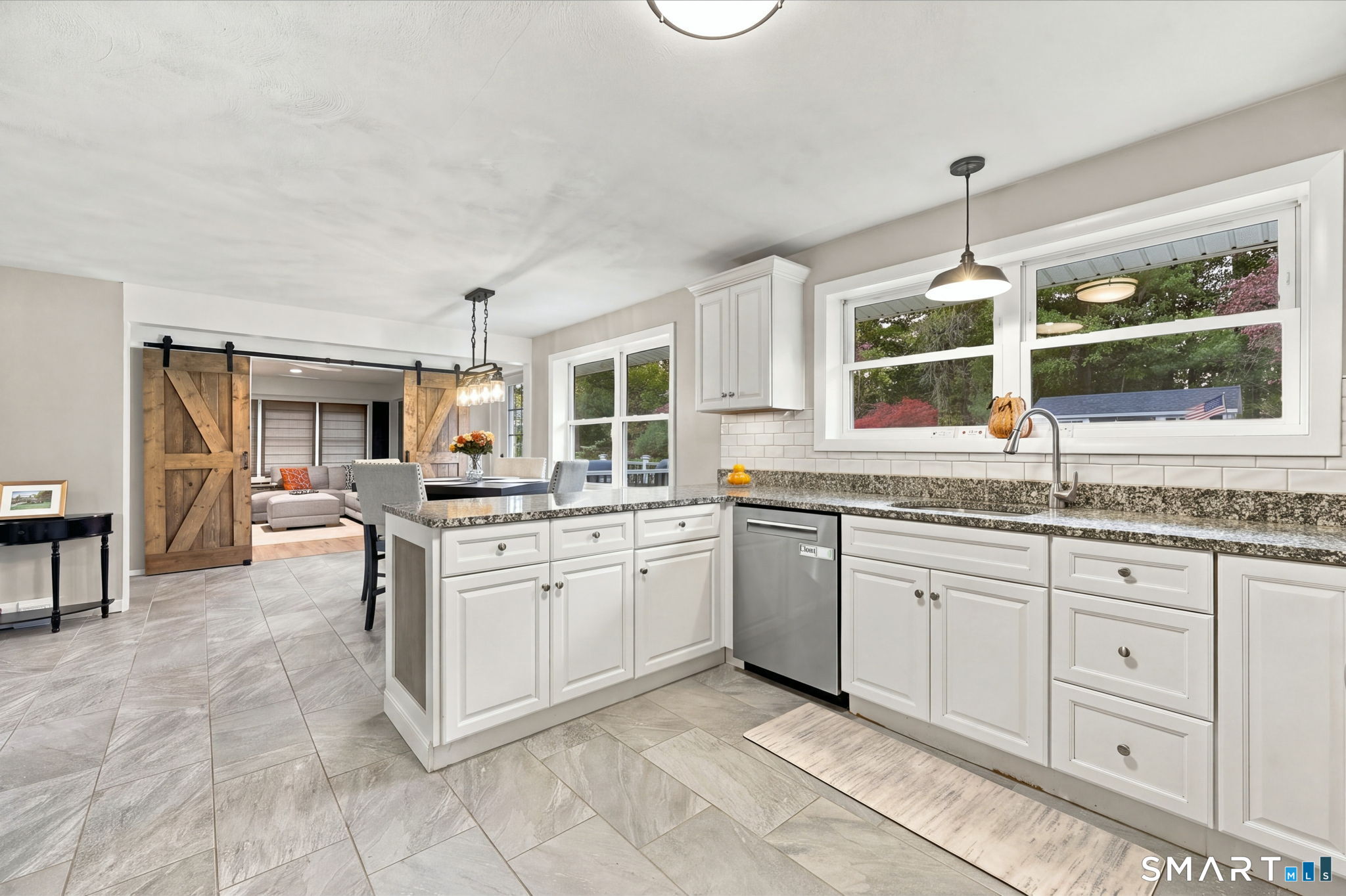 655 Nevers Road Property Photo 12