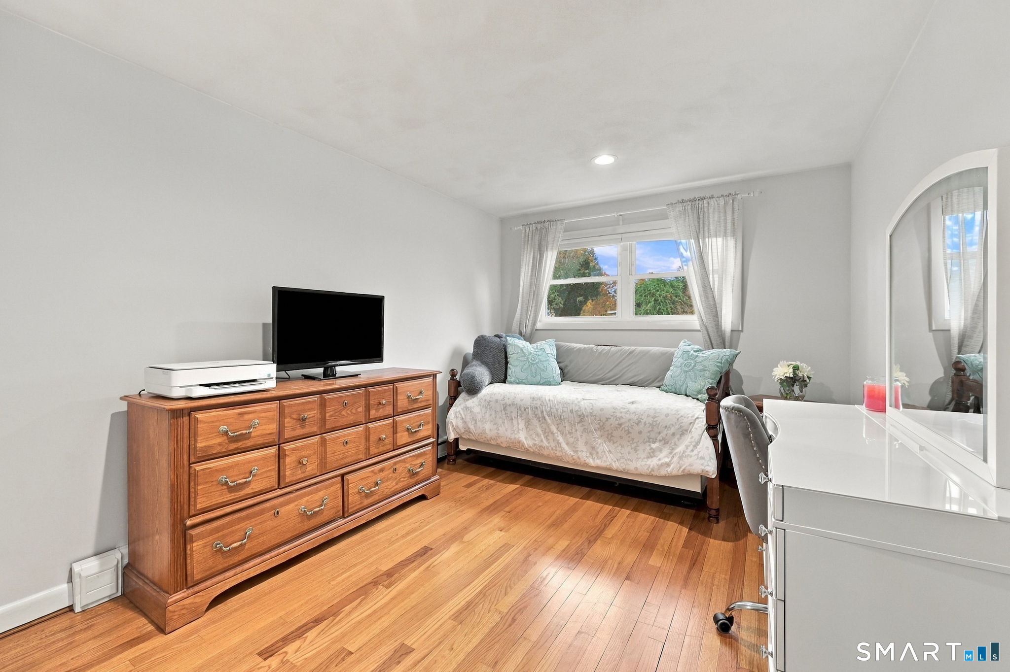 655 Nevers Road Property Photo 24