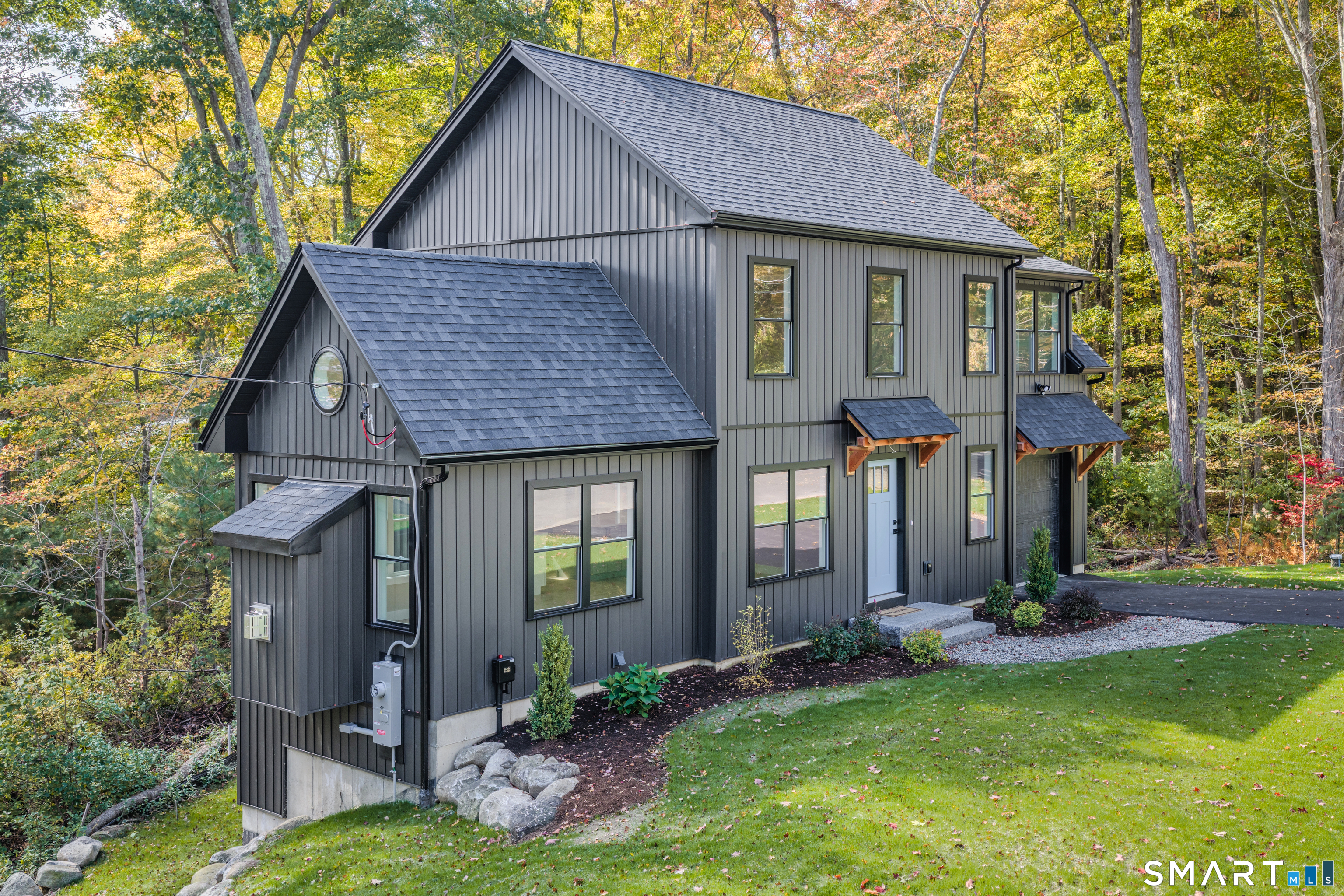 5 Elm Street Property Photo 2