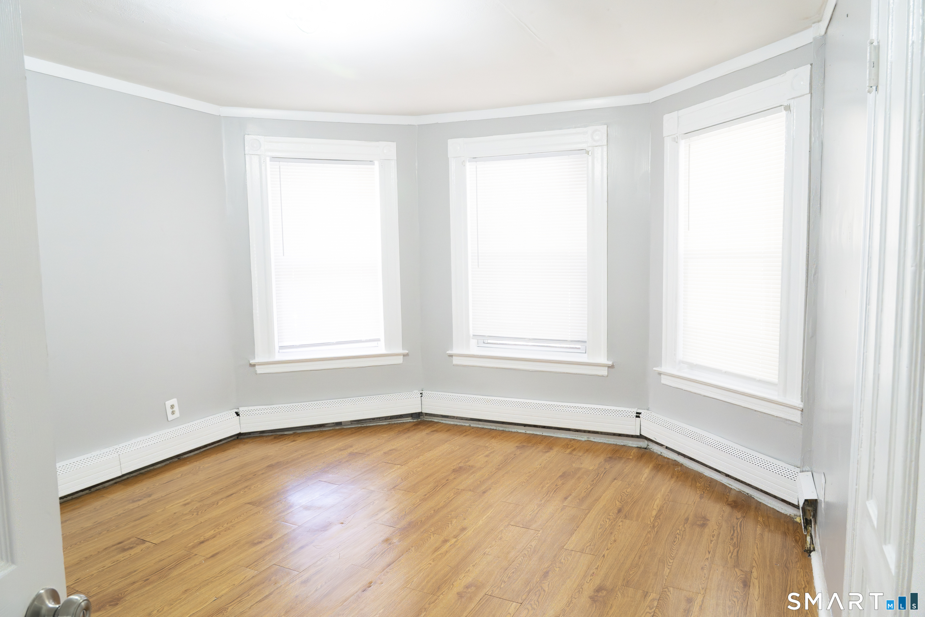 99 Kimberly Avenue Property Photo 12
