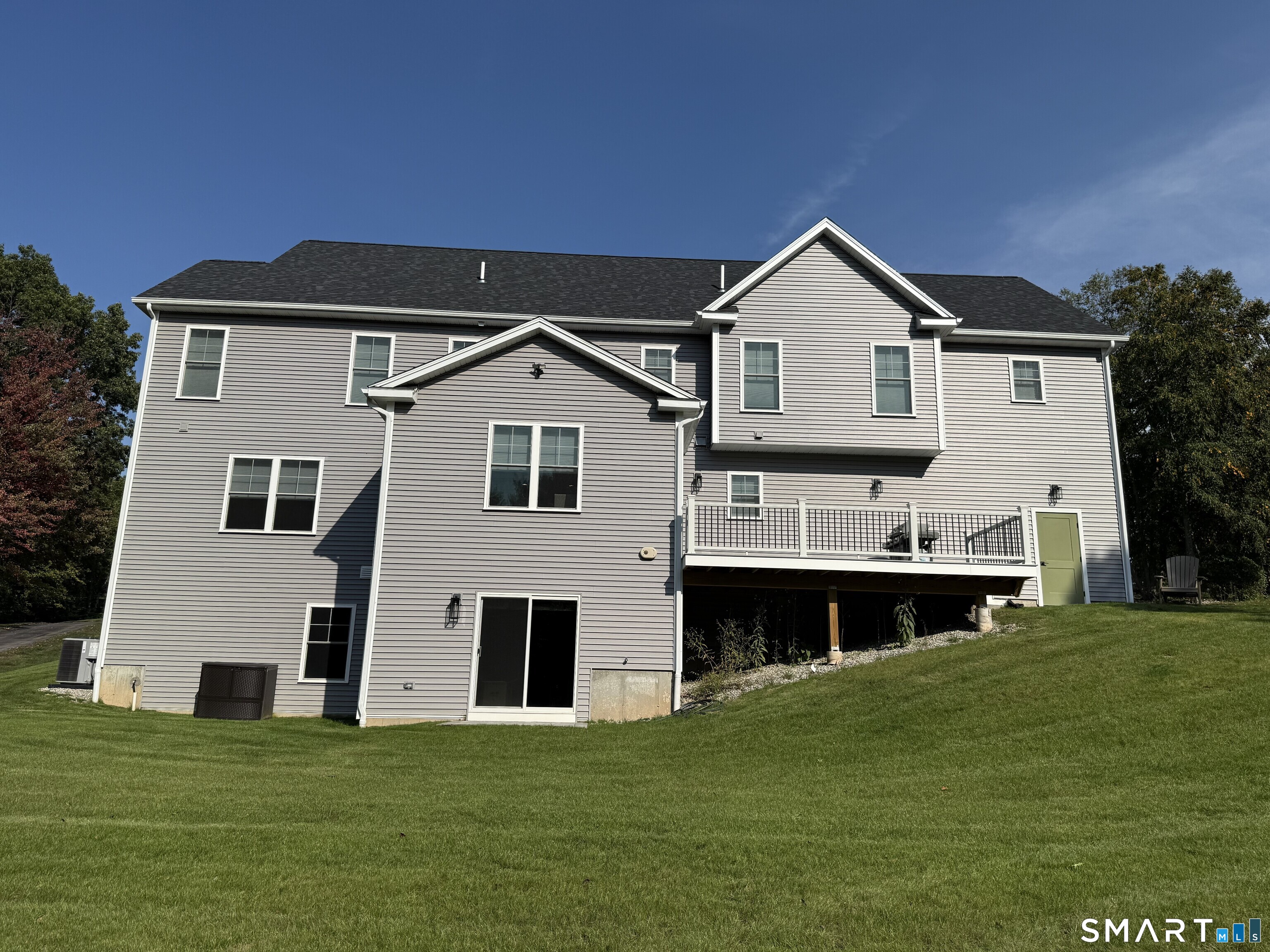 241 Old Farms Road Property Photo 4