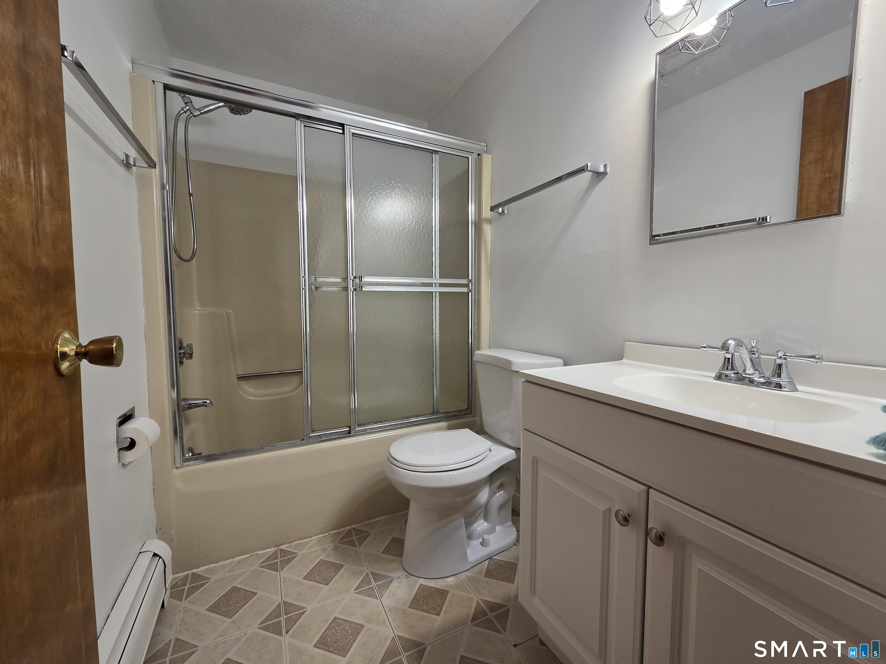 1730 Farmington Avenue Property Photo 11