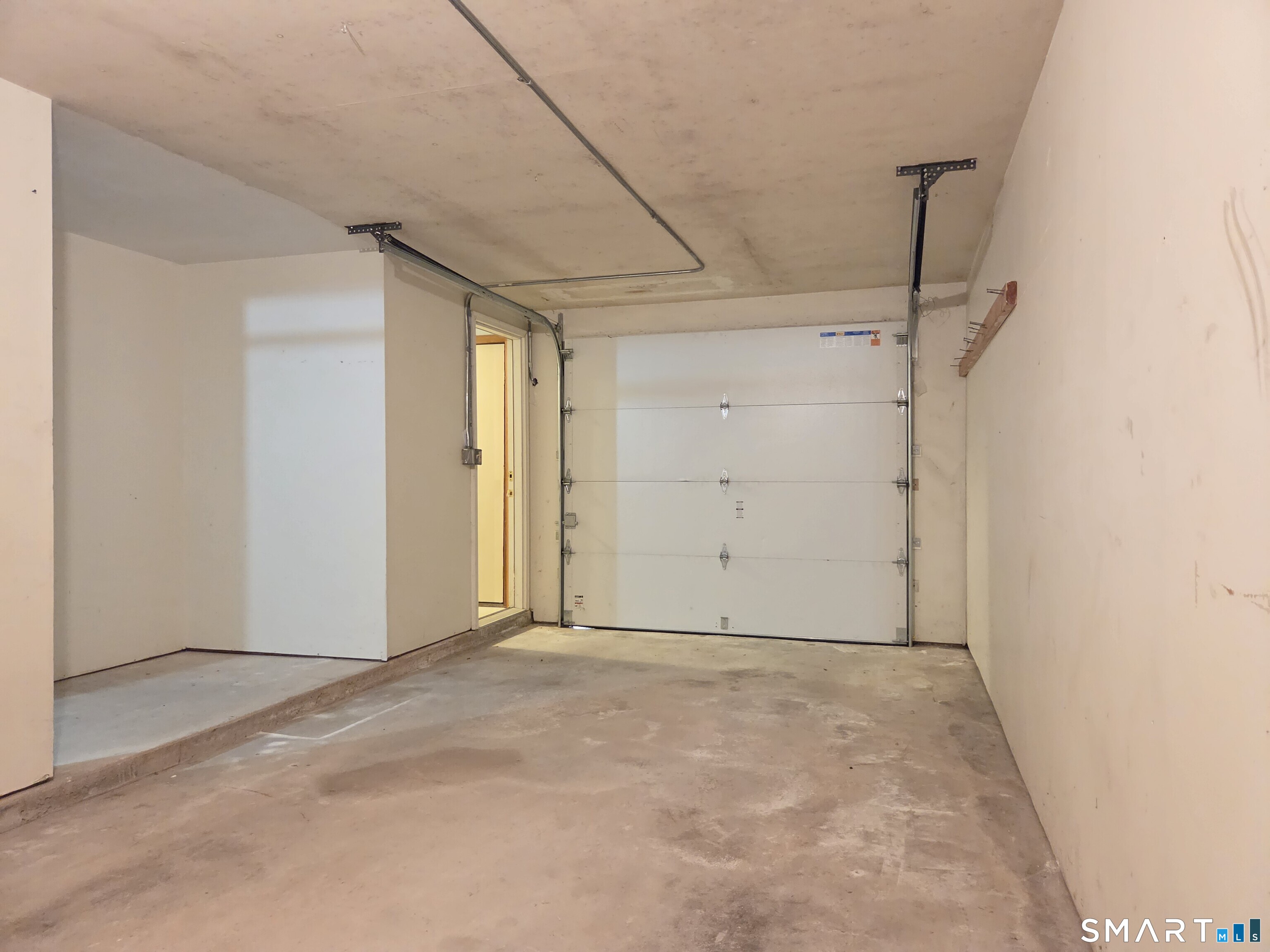 1730 Farmington Avenue Property Photo 22