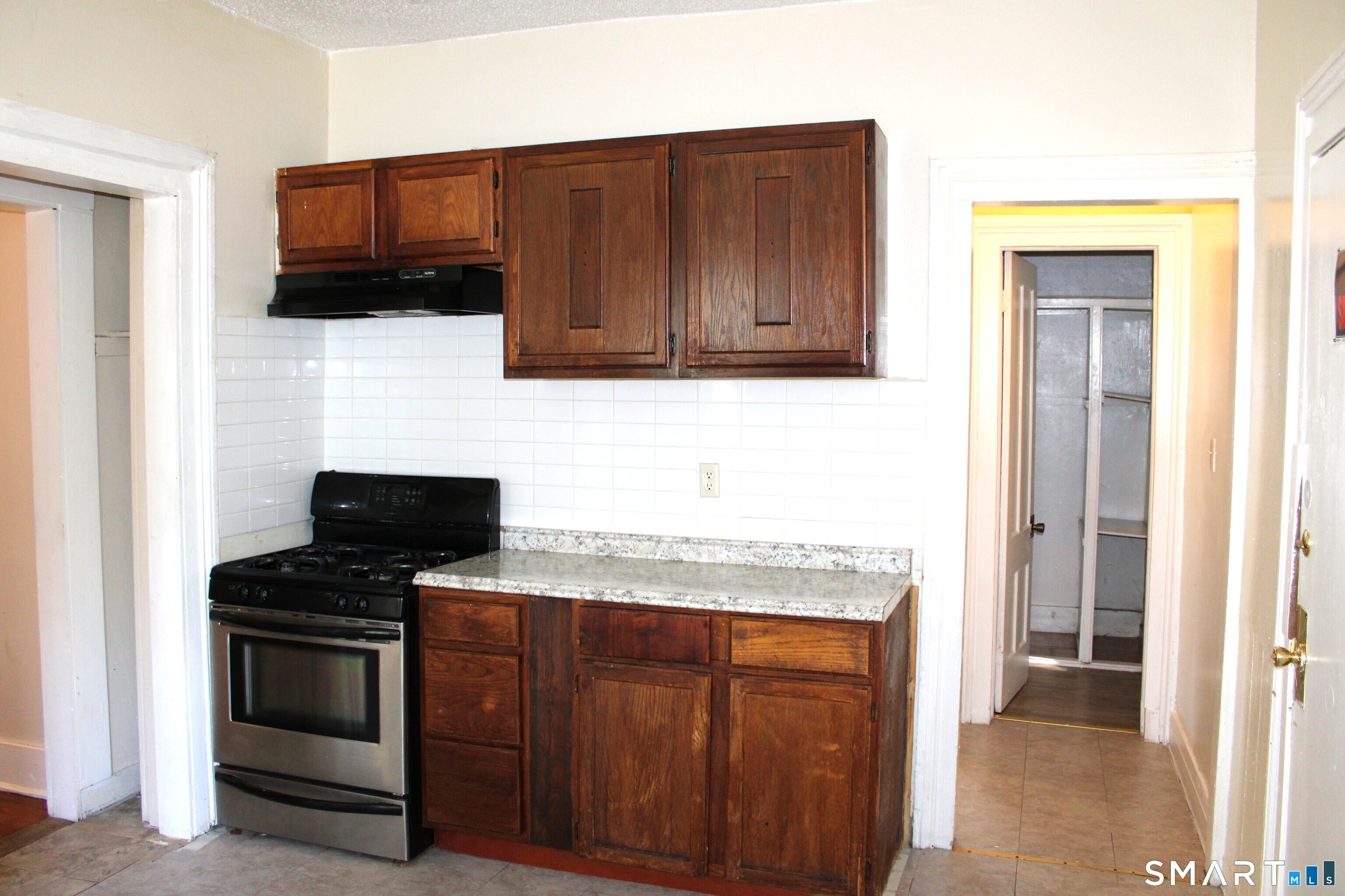 84 Henry 1 Street Property Photo 1