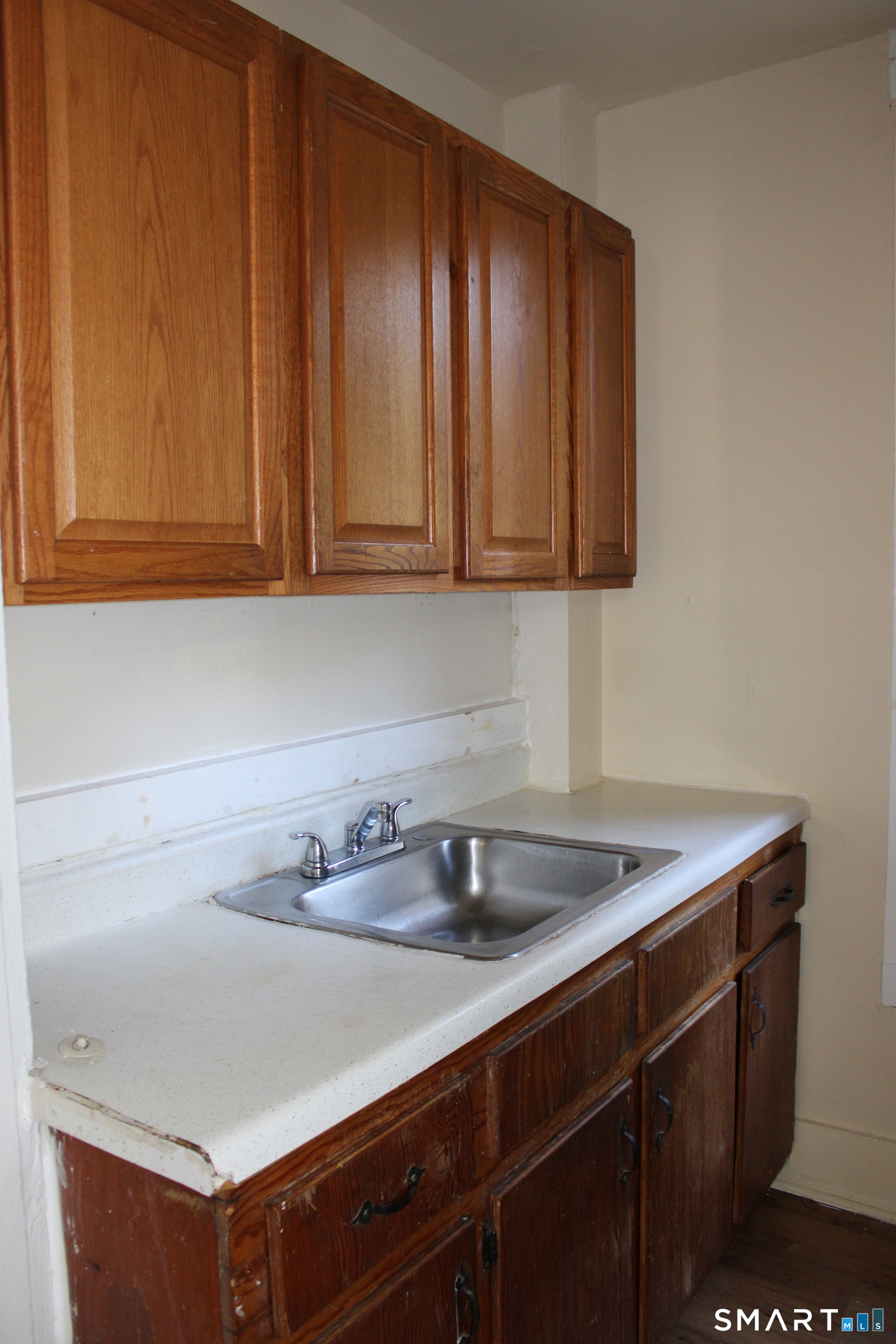 84 Henry 1 Street Property Photo 6