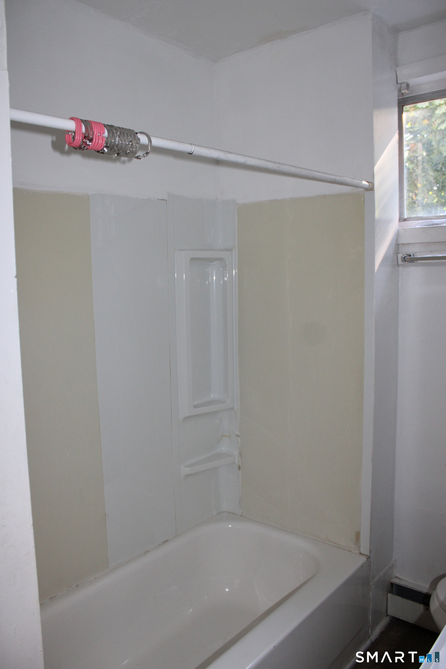 84 Henry 1 Street Property Photo 8
