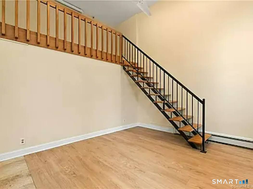 124 Court 307 Street Property Photo 6