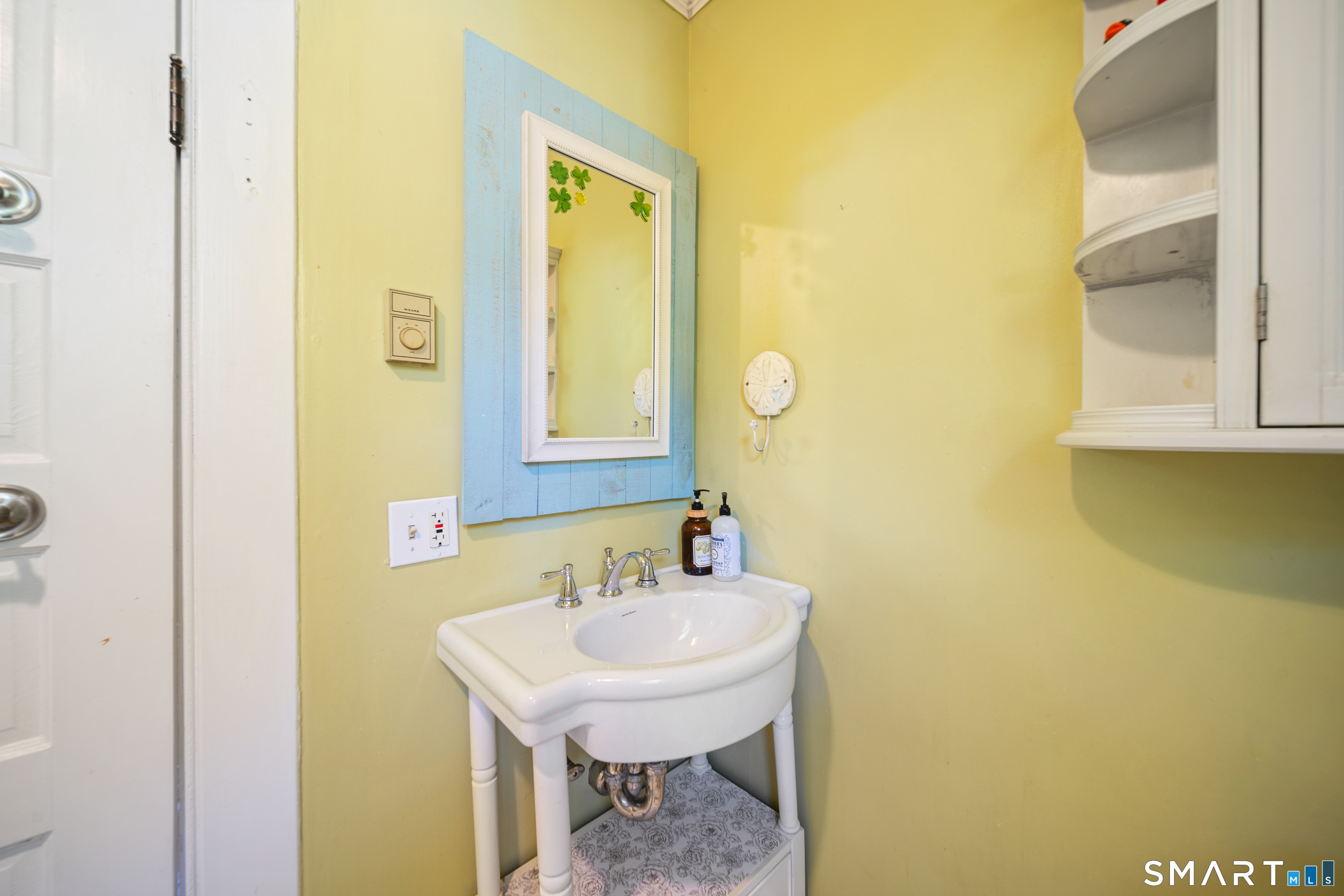 27 Roberts Avenue Property Photo 13