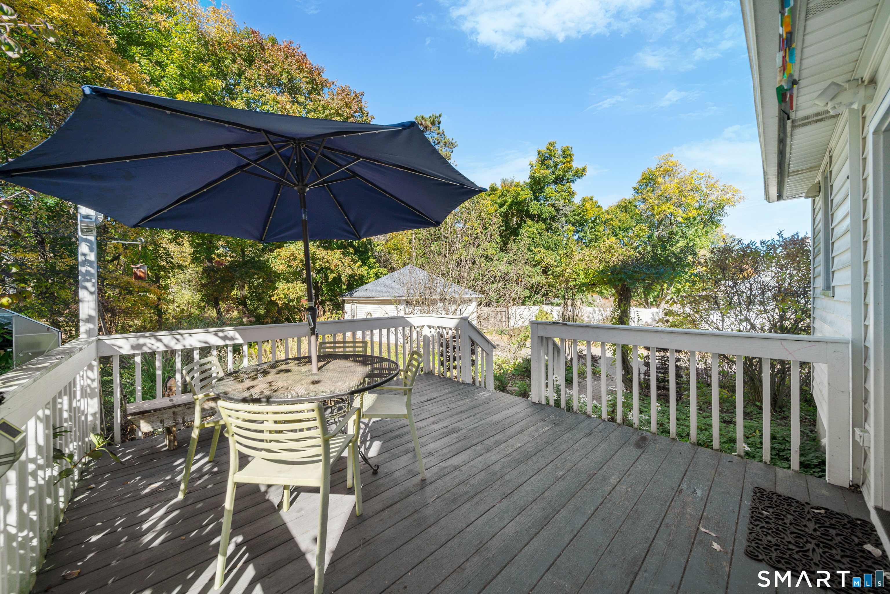 27 Roberts Avenue Property Photo 28