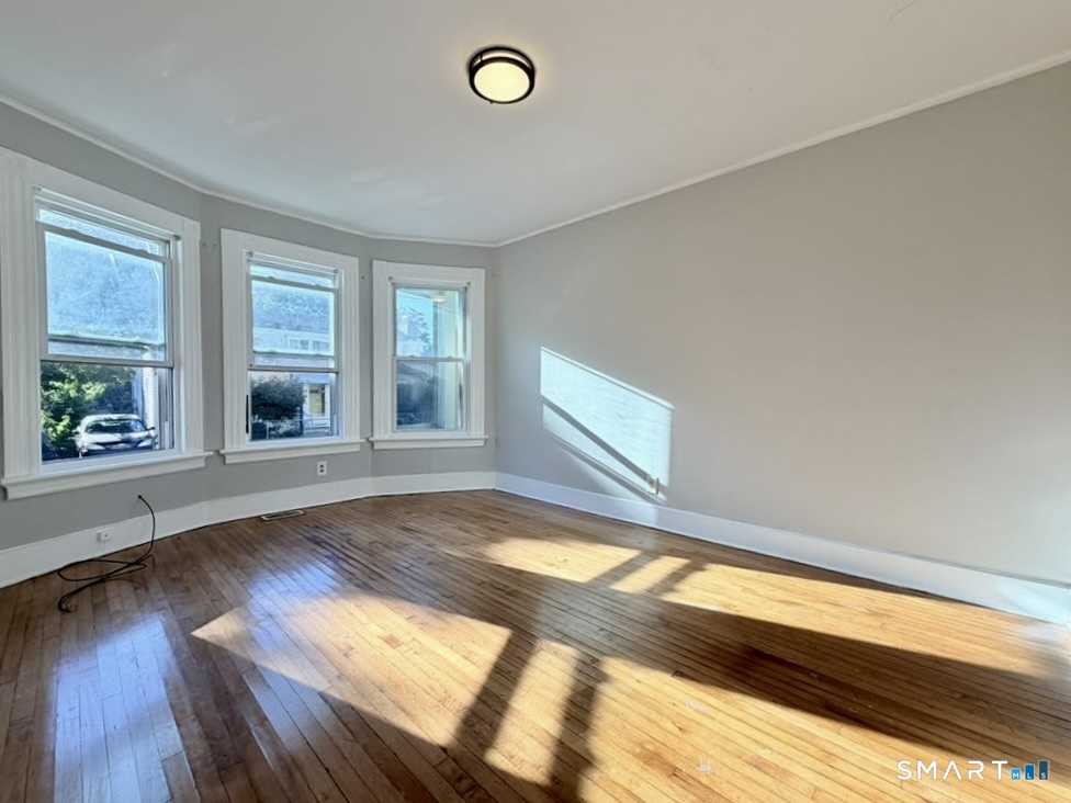 13 Bassett 1R Street Property Photo 1