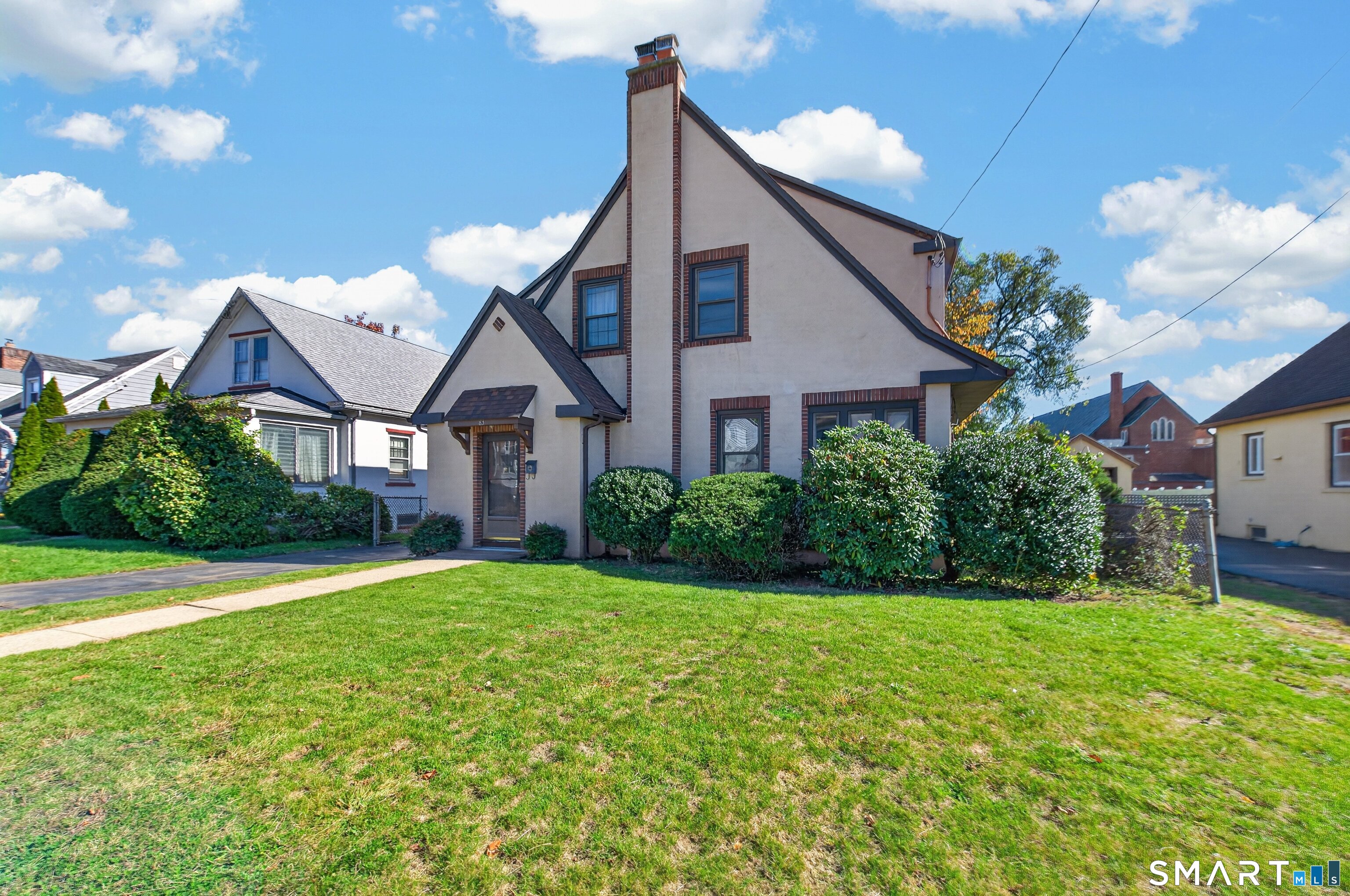 83 Bradley Avenue Property Photo 1