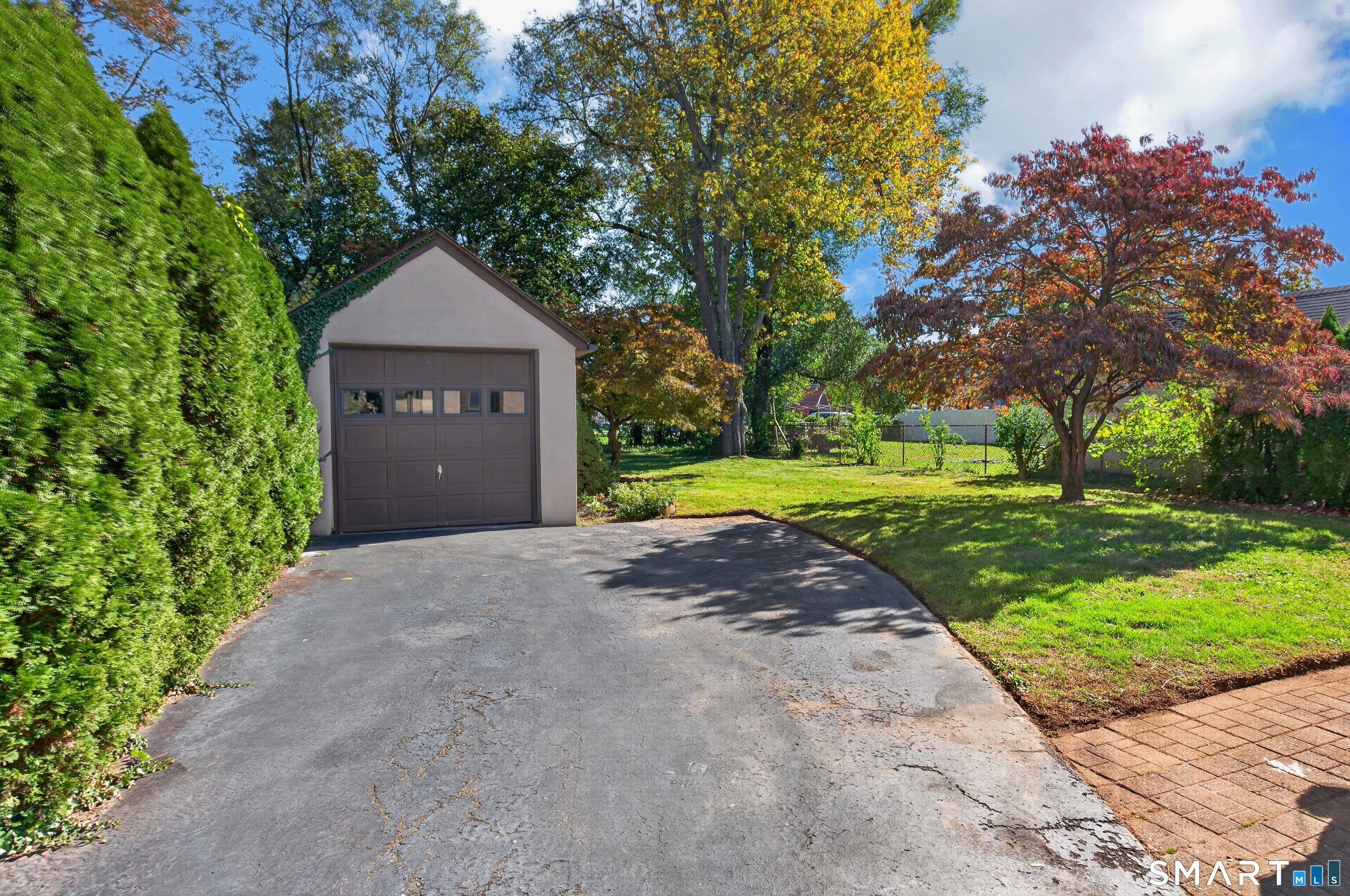 83 Bradley Avenue Property Photo 32
