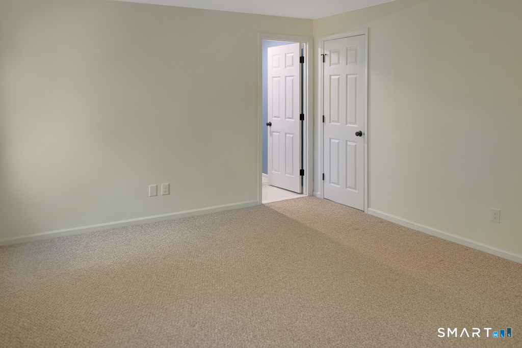 14 Cinnamon Ridge Property Photo 18