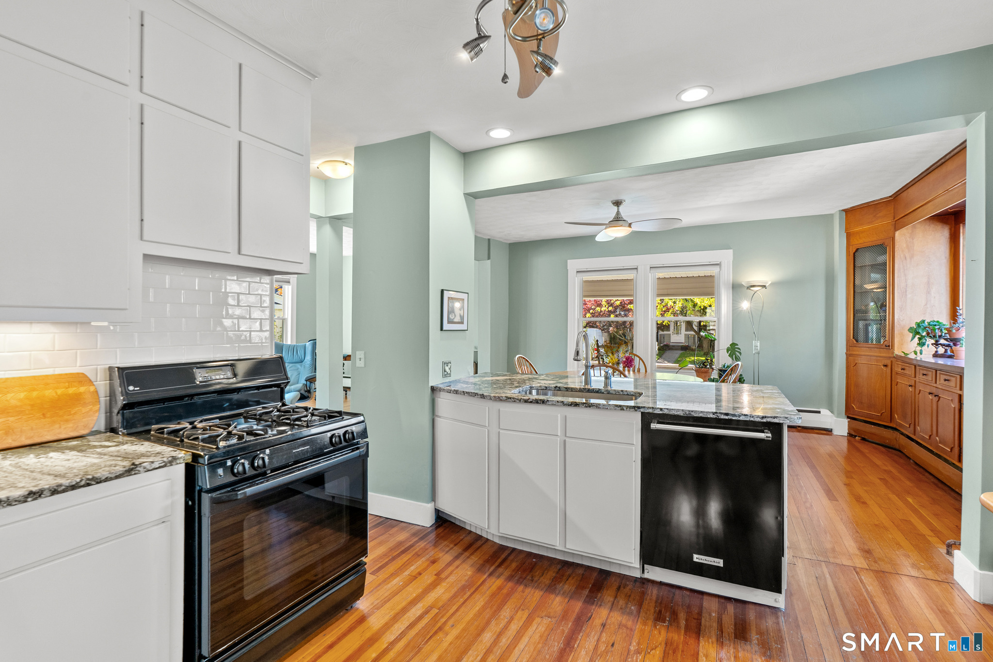 80 Whitman Avenue Property Photo 16