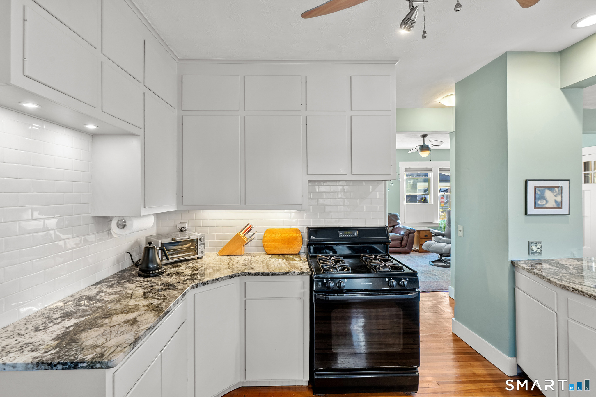 80 Whitman Avenue Property Photo 17