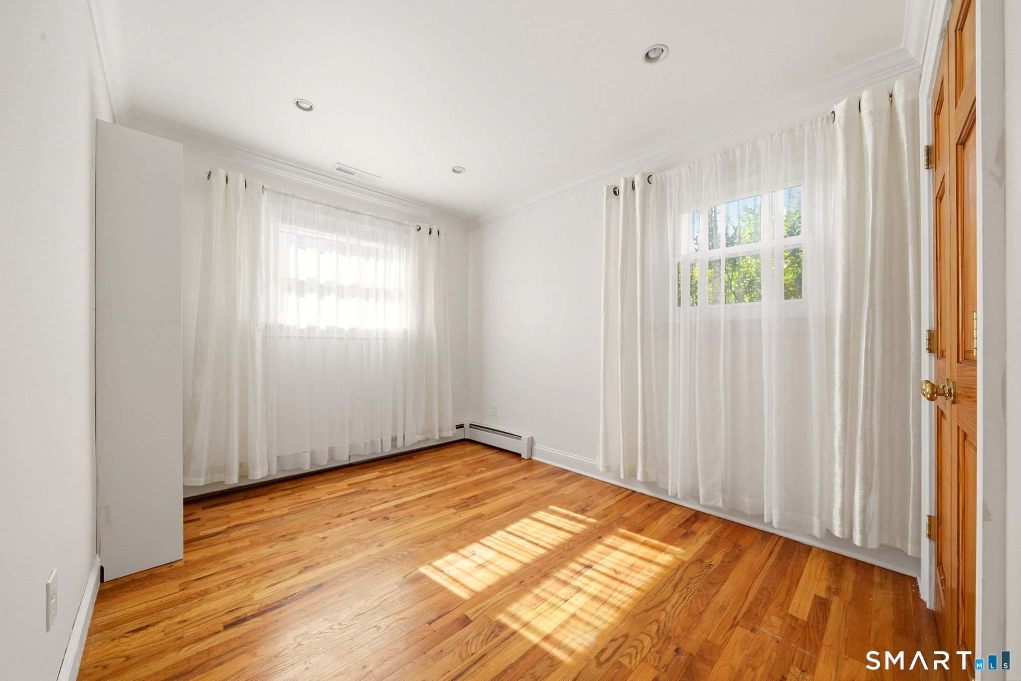 6 Country Club Road Property Photo 16