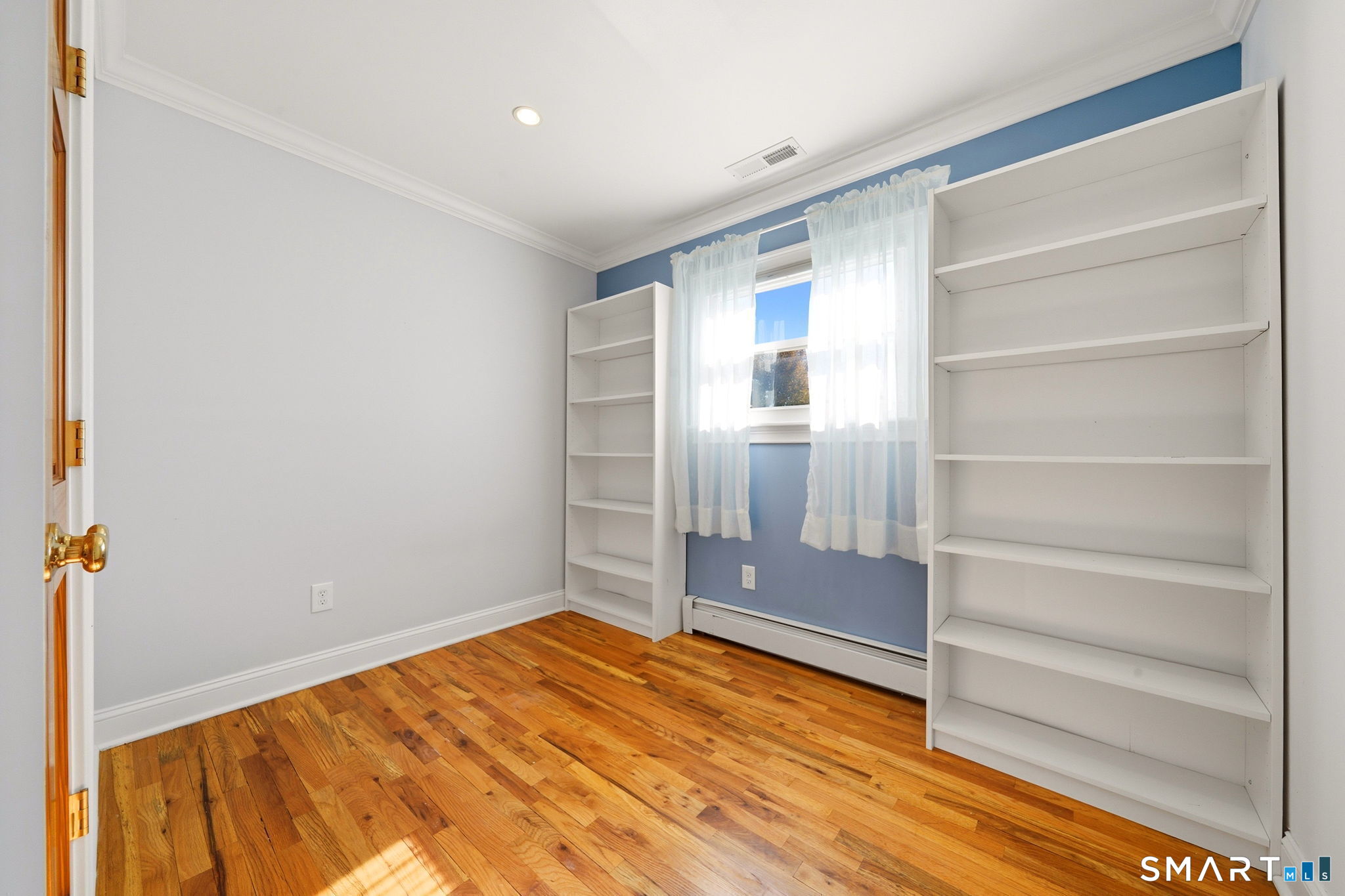 6 Country Club Road Property Photo 18