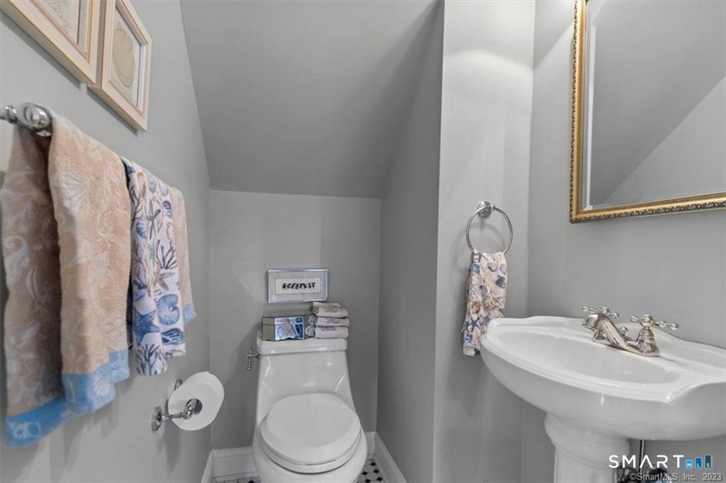 17 Marshall Avenue Property Photo 18