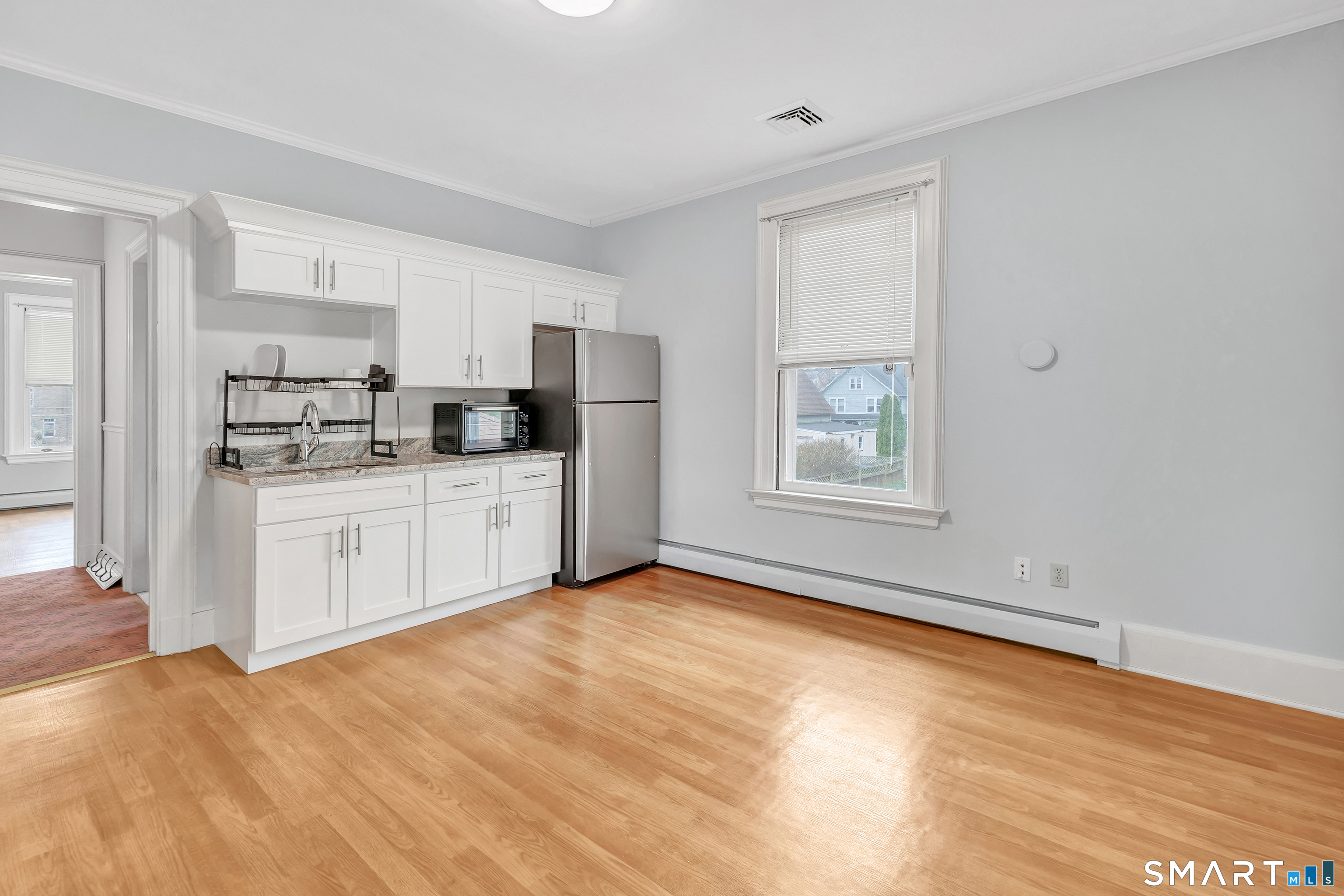 292 Coram Avenue Property Photo 7