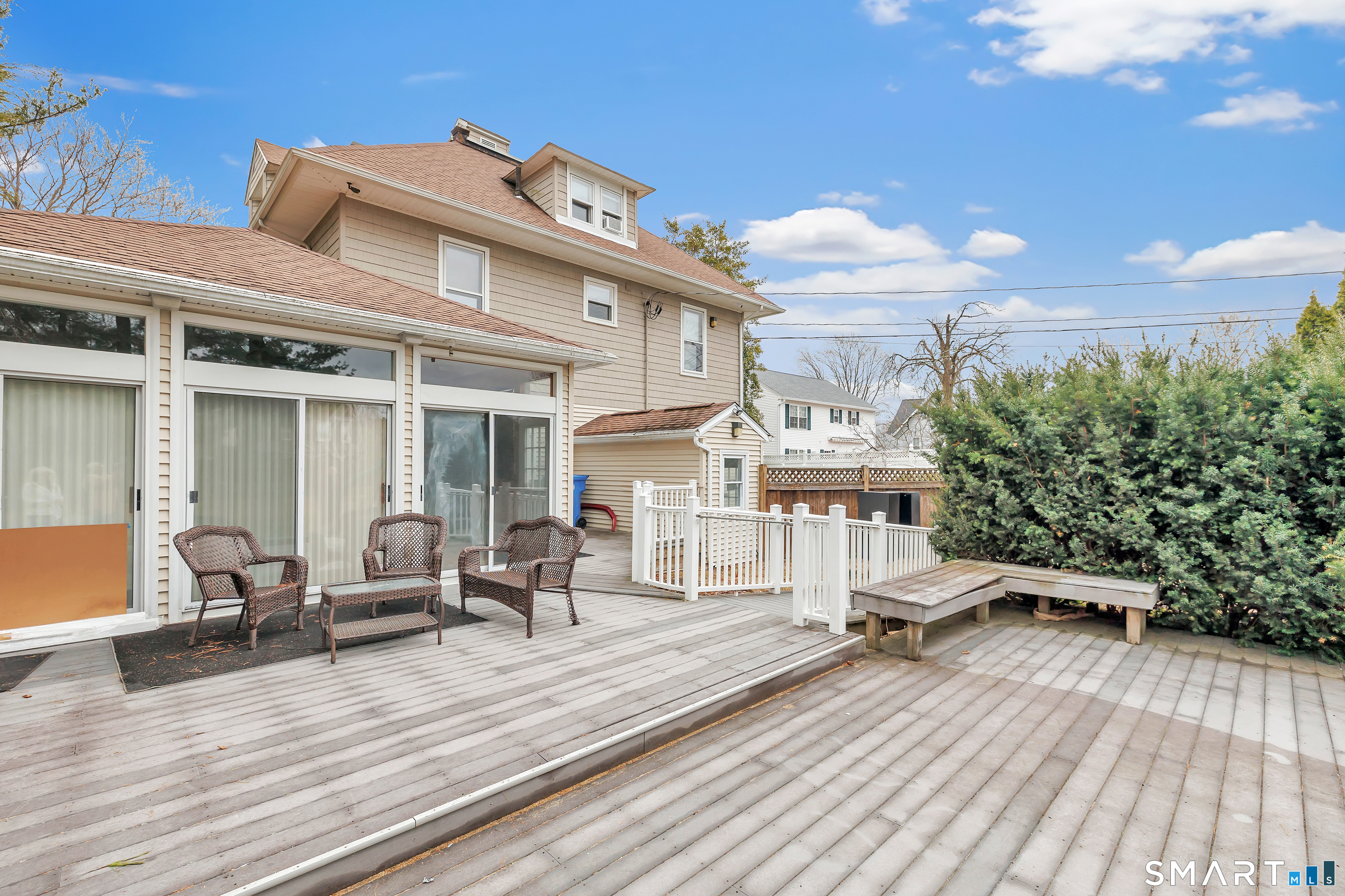 292 Coram Avenue Property Photo 11