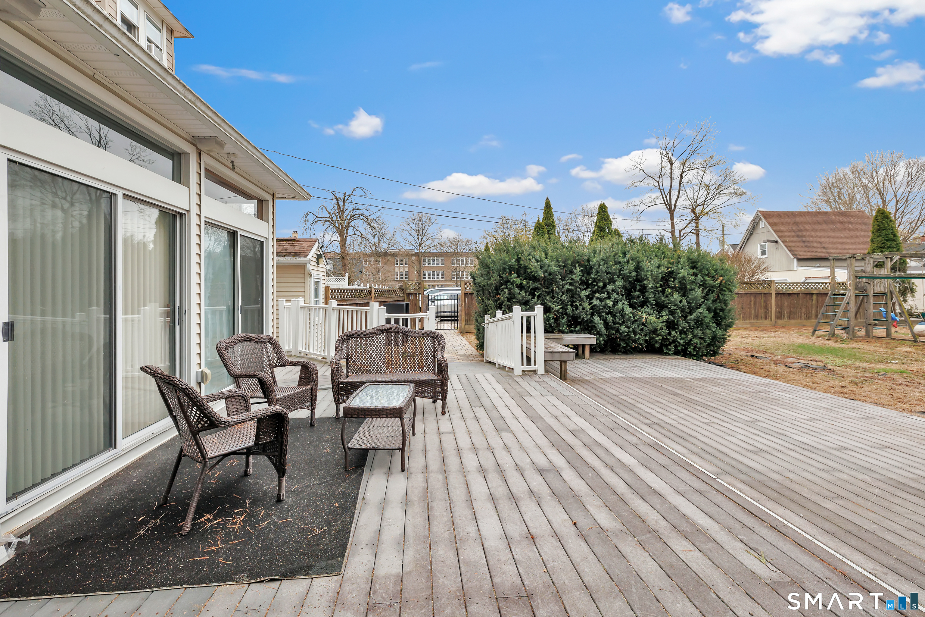 292 Coram Avenue Property Photo 12