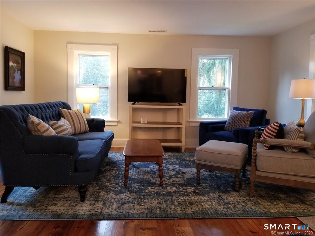 10 Library B Street Property Photo 11