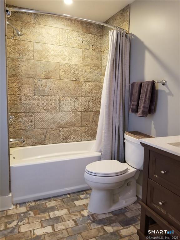 10 Library B Street Property Photo 12