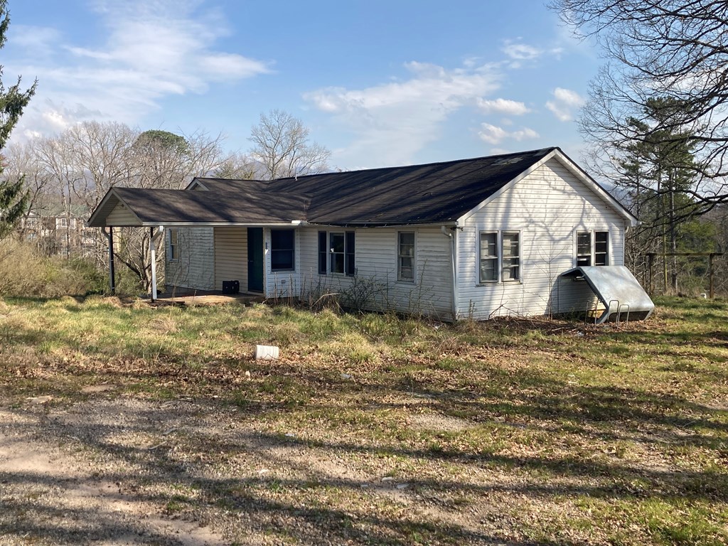 227 Siler Road Property Photo 7