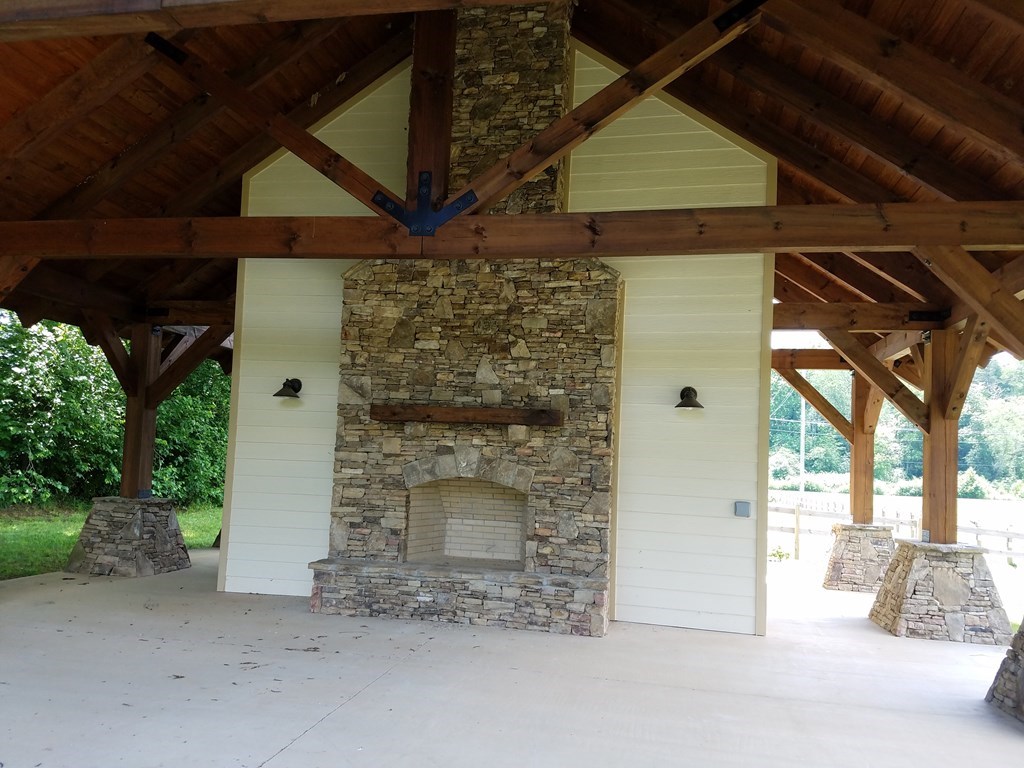 101 River Mountain Drive Property Photo 8