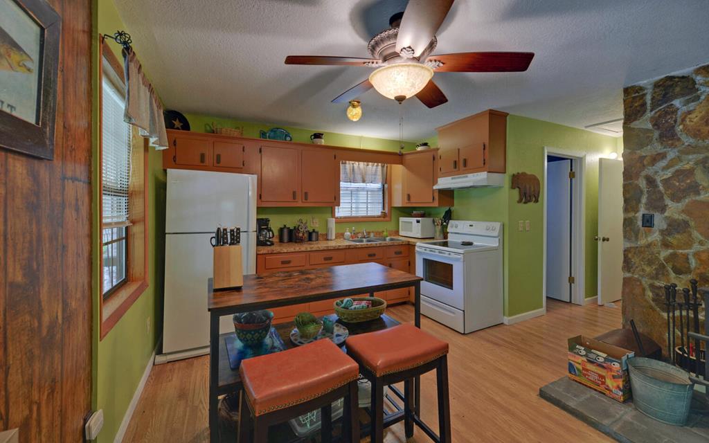 5557 Joe Brown Hwy Property Photo 11