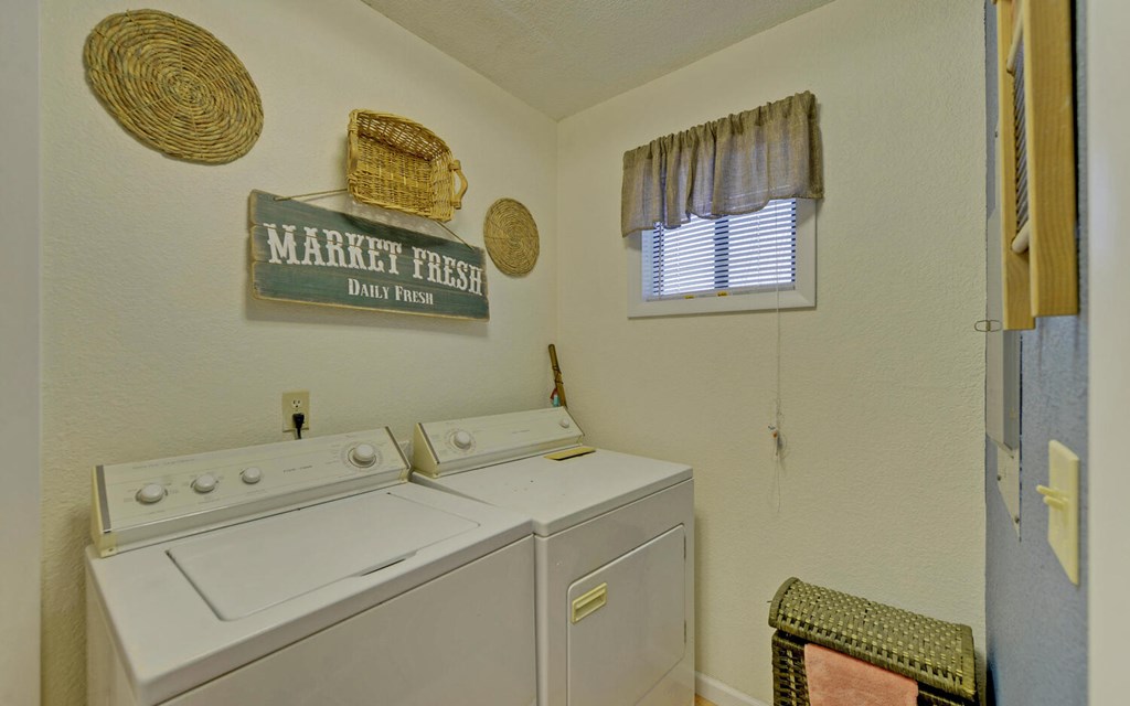 5557 Joe Brown Hwy Property Photo 16