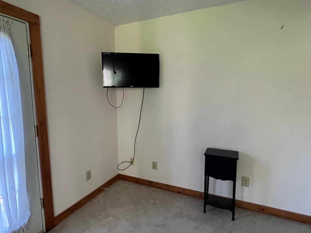 525 Beaver Ridge Rd Property Photo 23