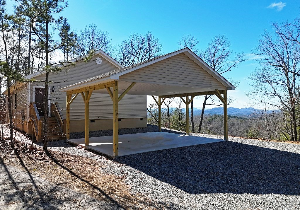 949 Sunset Lane Property Photo 3