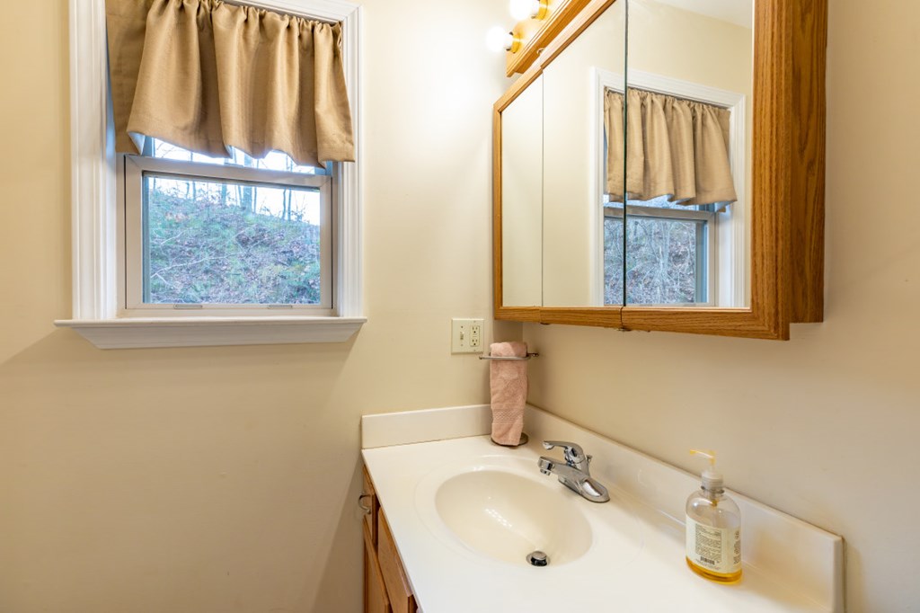 643 Zekes Trail Property Photo 17